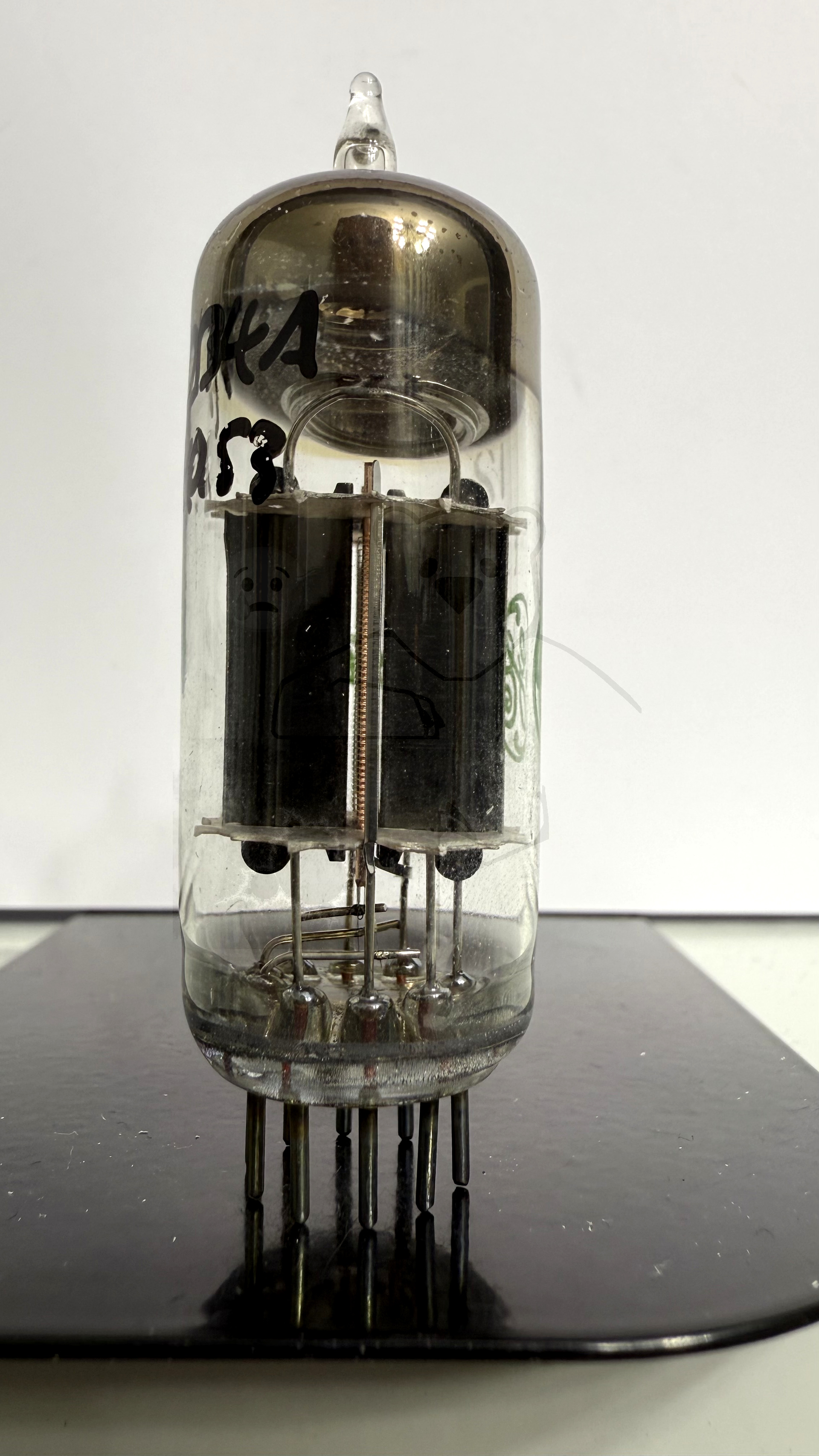 Röhre 12B4A #1053 Bild 1