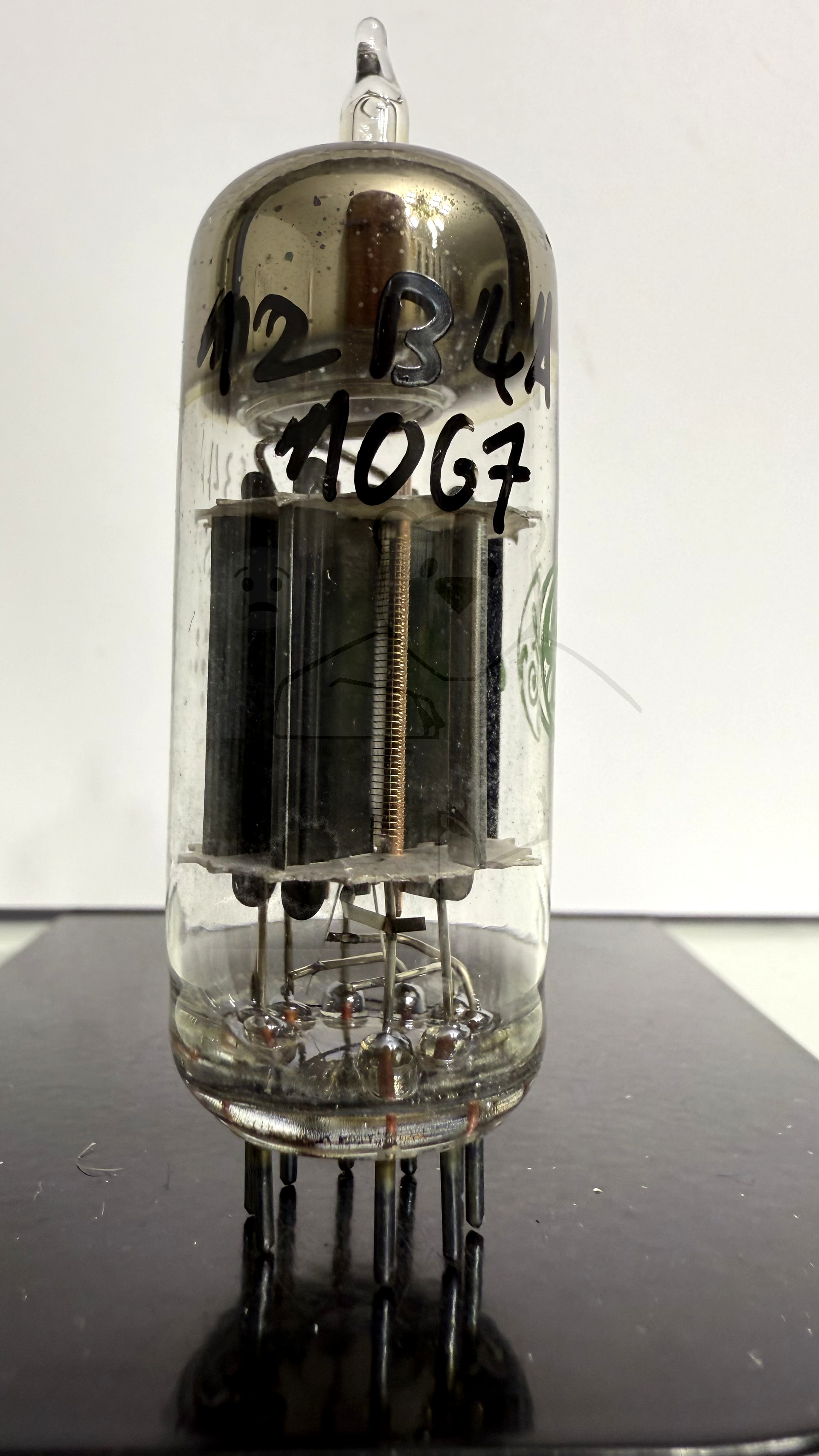 Röhre 12B4A #1067 Bild 1