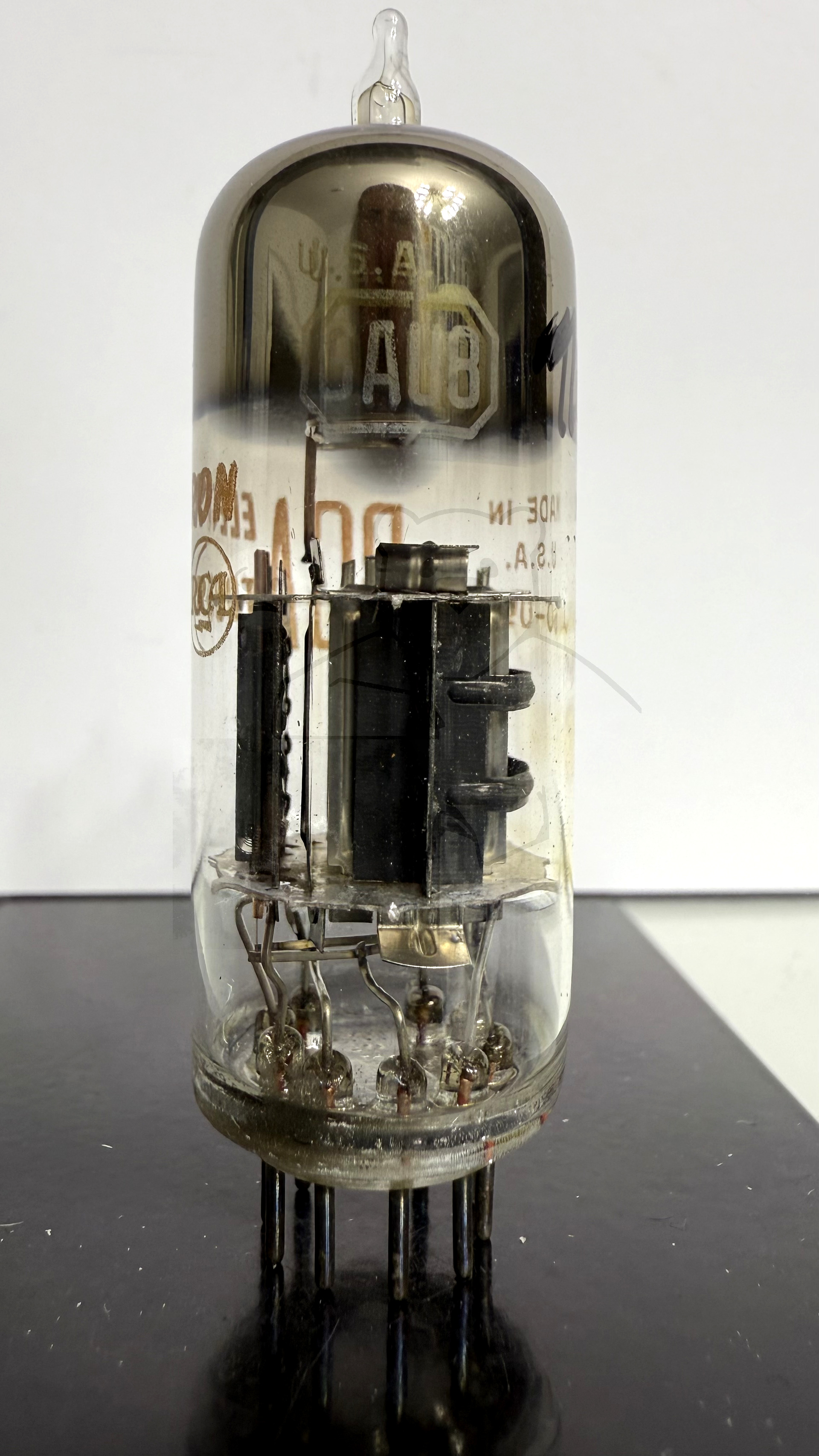 Röhre 6AU8 #1063 Bild 1