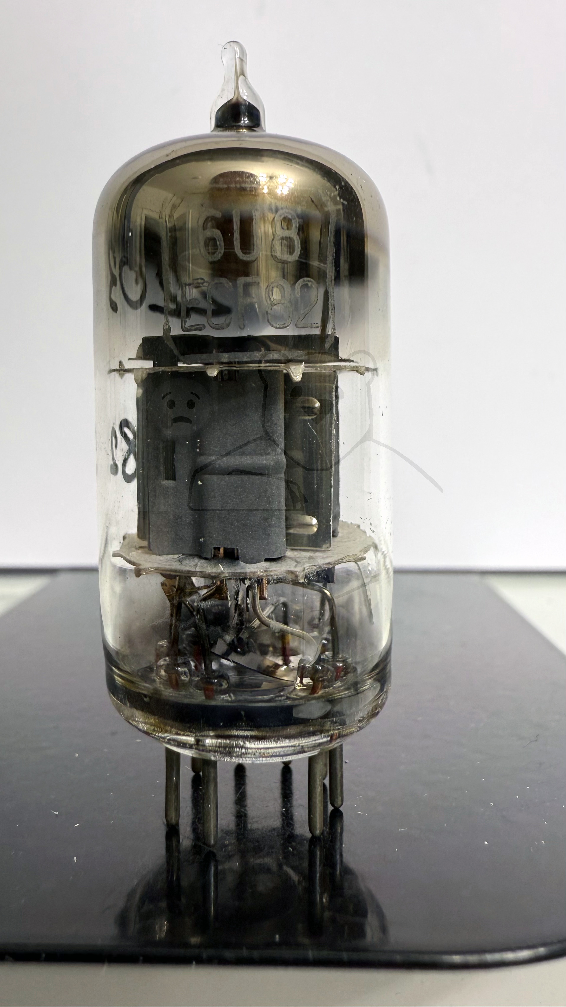 Röhre 6U8 #2203 Bild 1