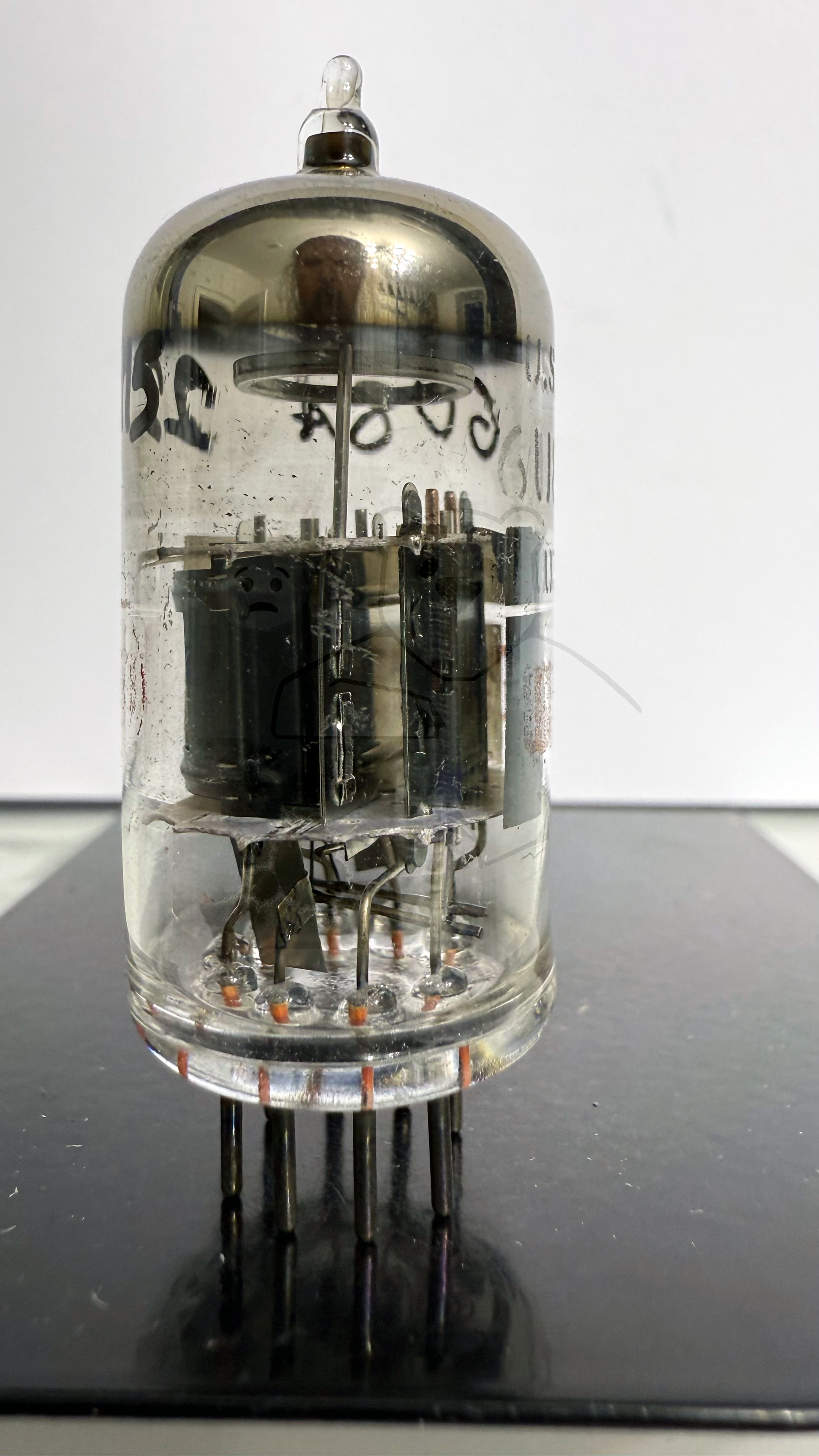 Röhre 6U8A #2215 Bild 1