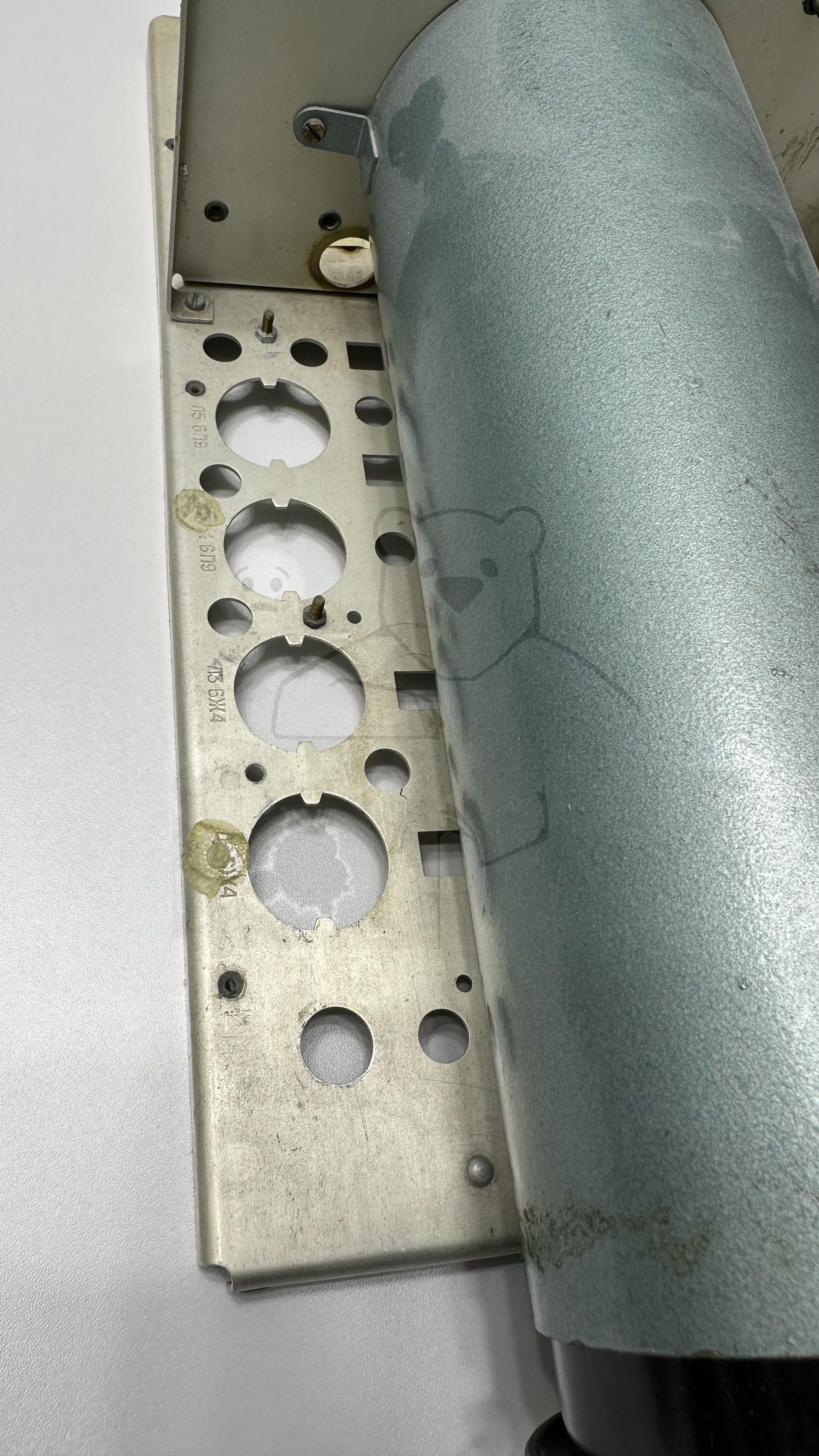 Röhre 8ЛО29И #3438 Original Halterung Bild 2