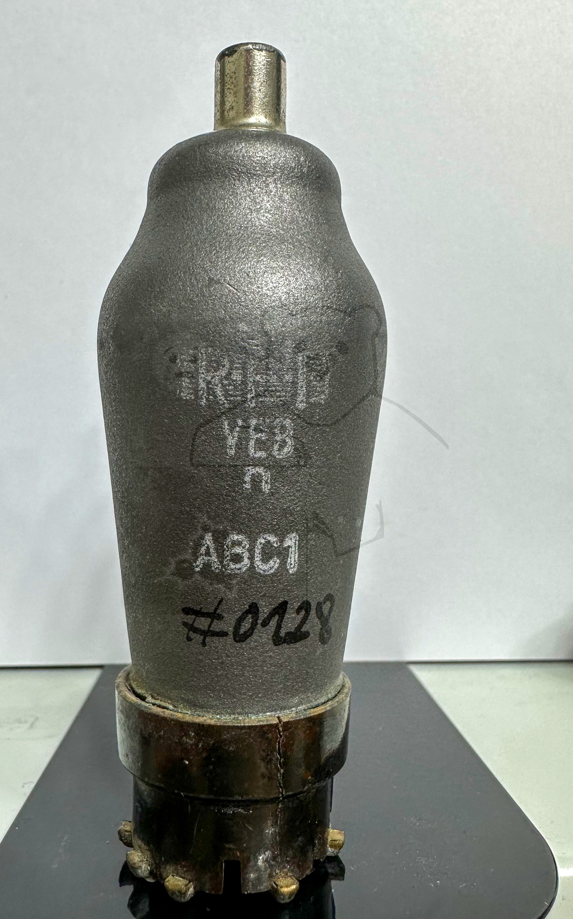 Röhre ABC1 #0128 Bild 1