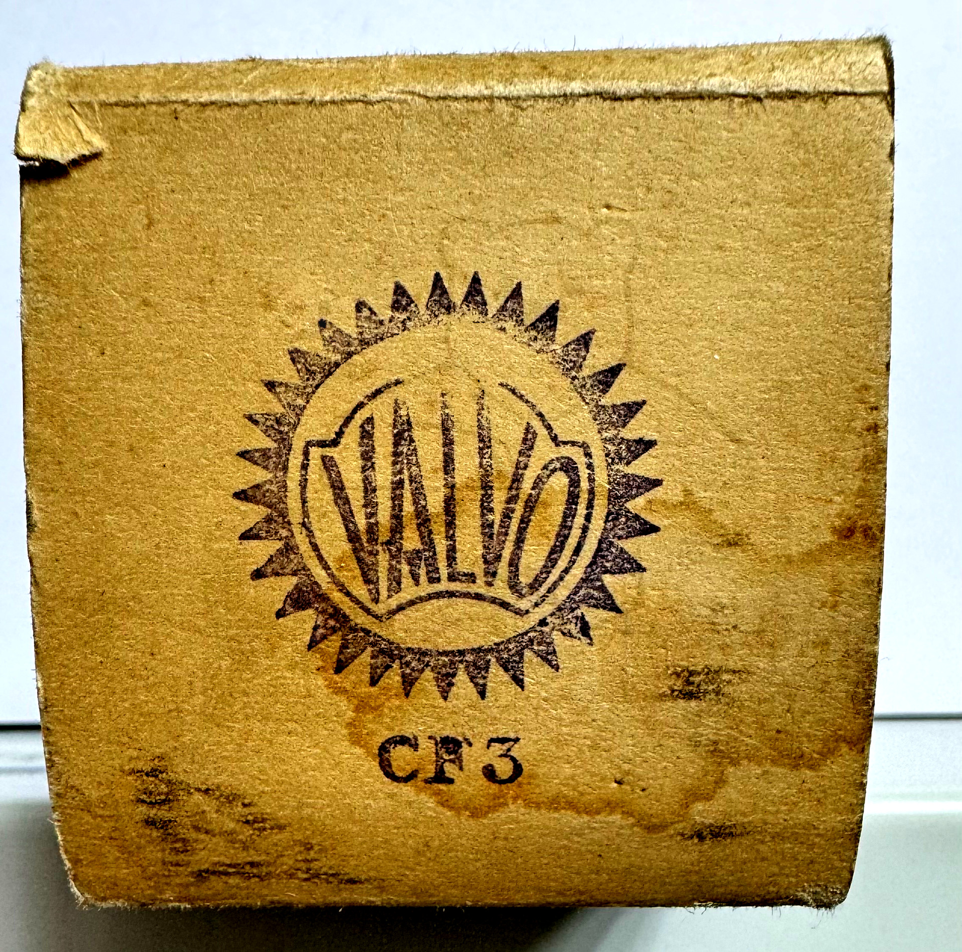 Röhre CF3 #3319 Verpackung Bild 2