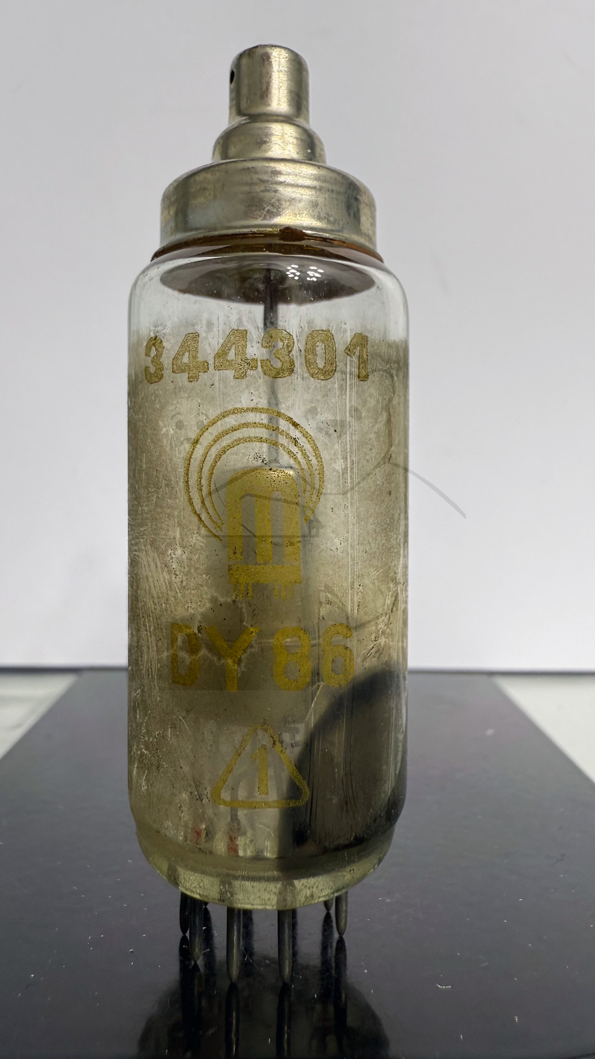 Röhre DY86 #4922 Bild 1