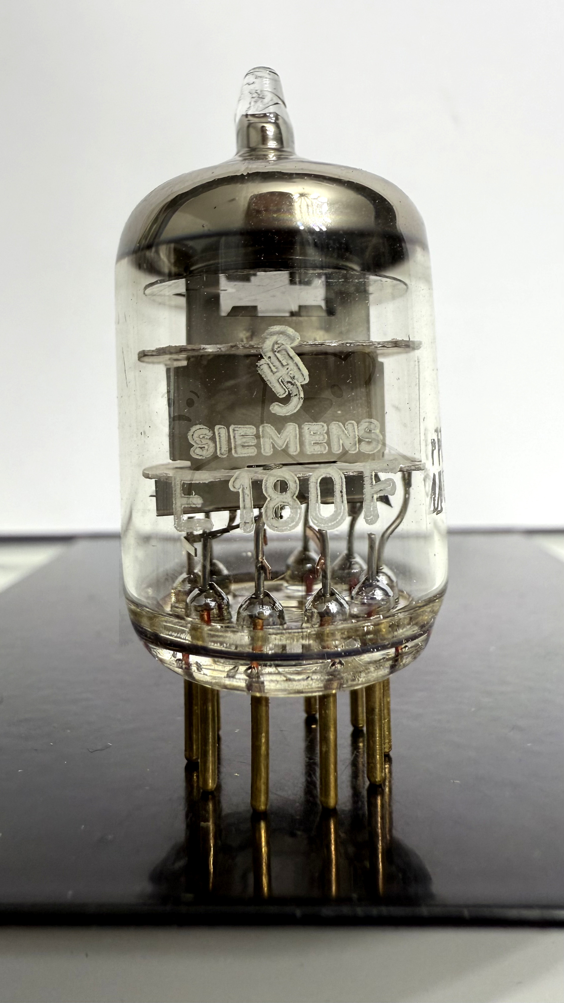 Röhre E180F #7333 Bild 1