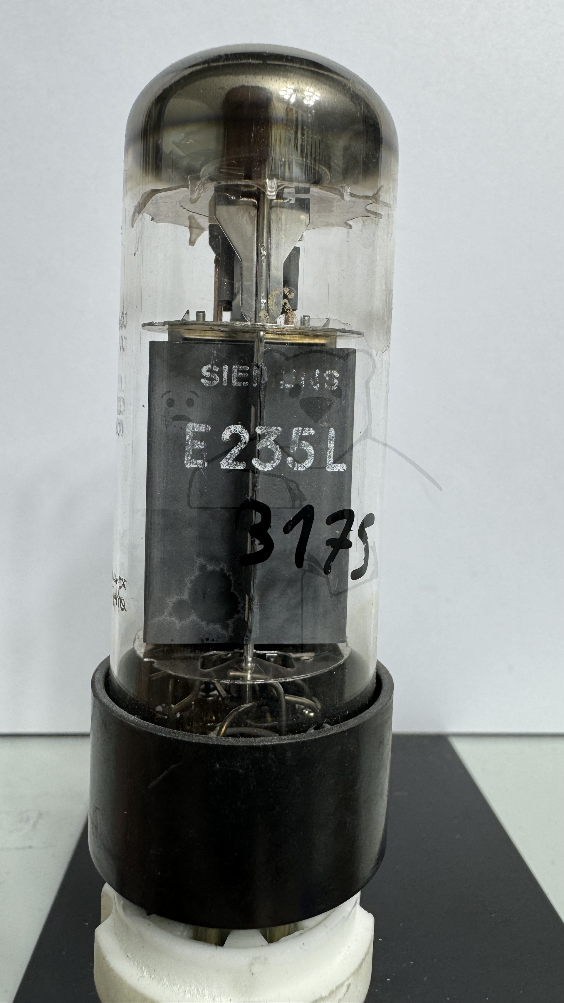 Röhre E235L #3175 Bild 1