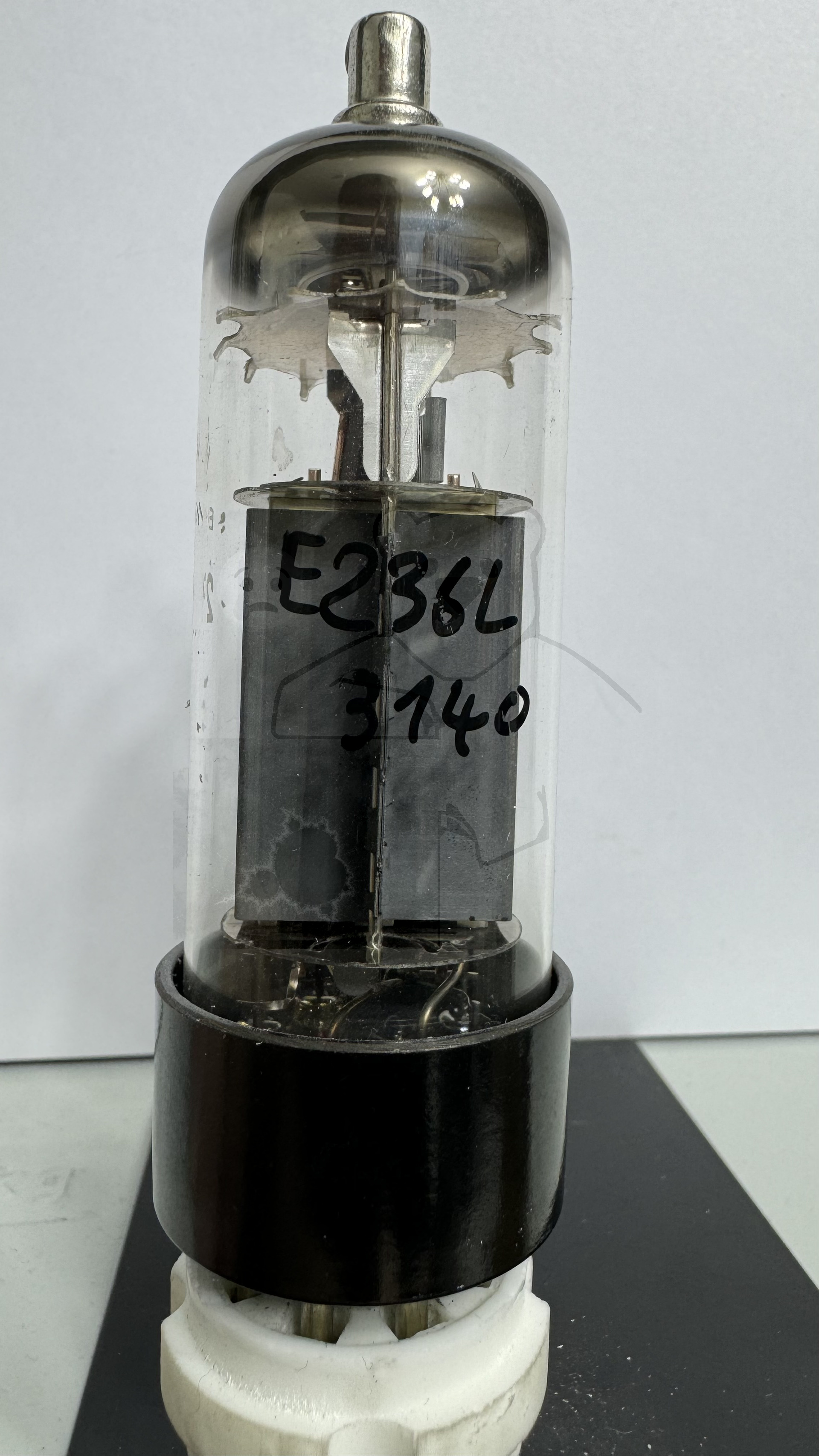 Röhre E236L #3140 Bild 3