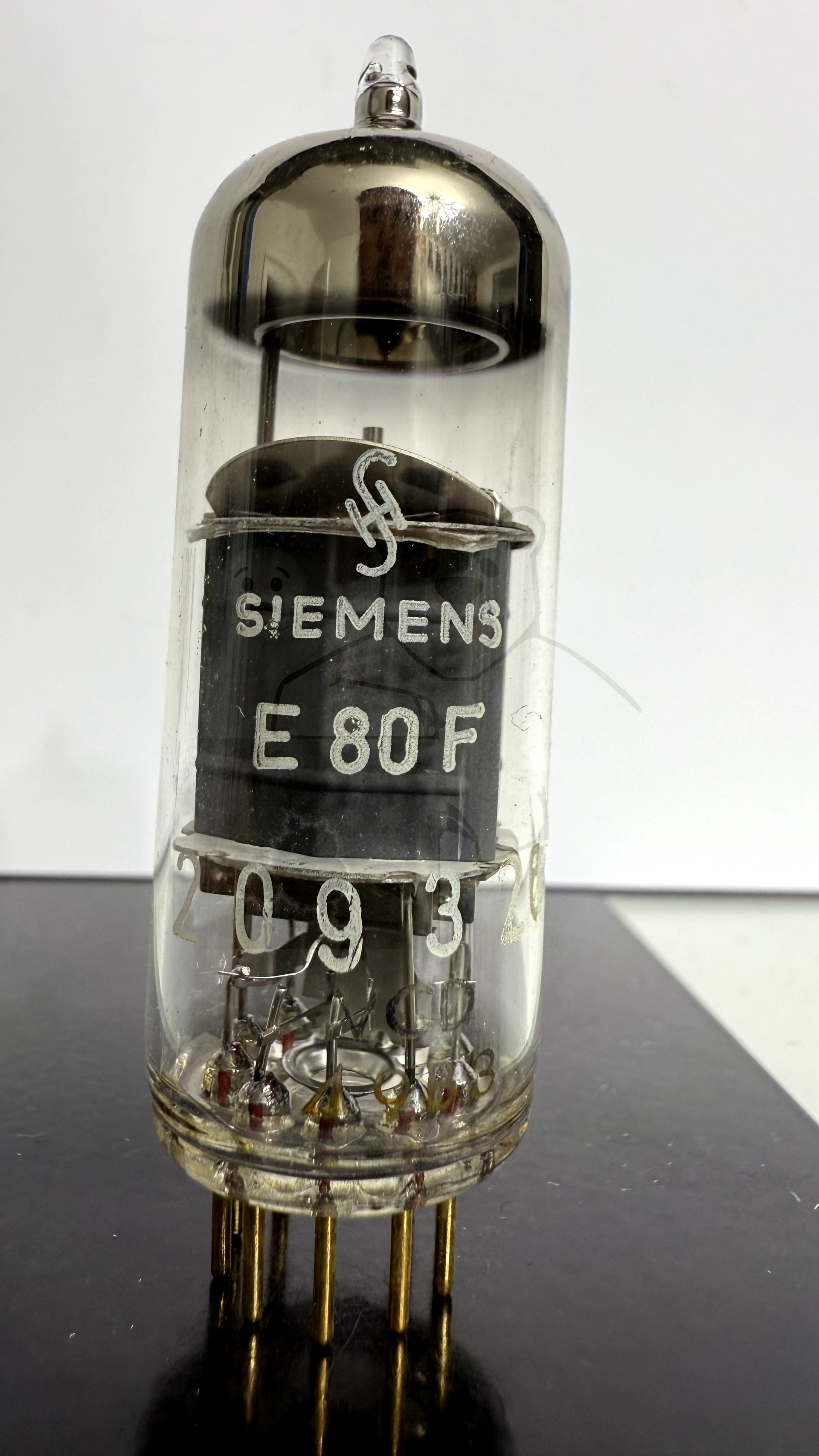 Röhre E80F #7302 Bild 1