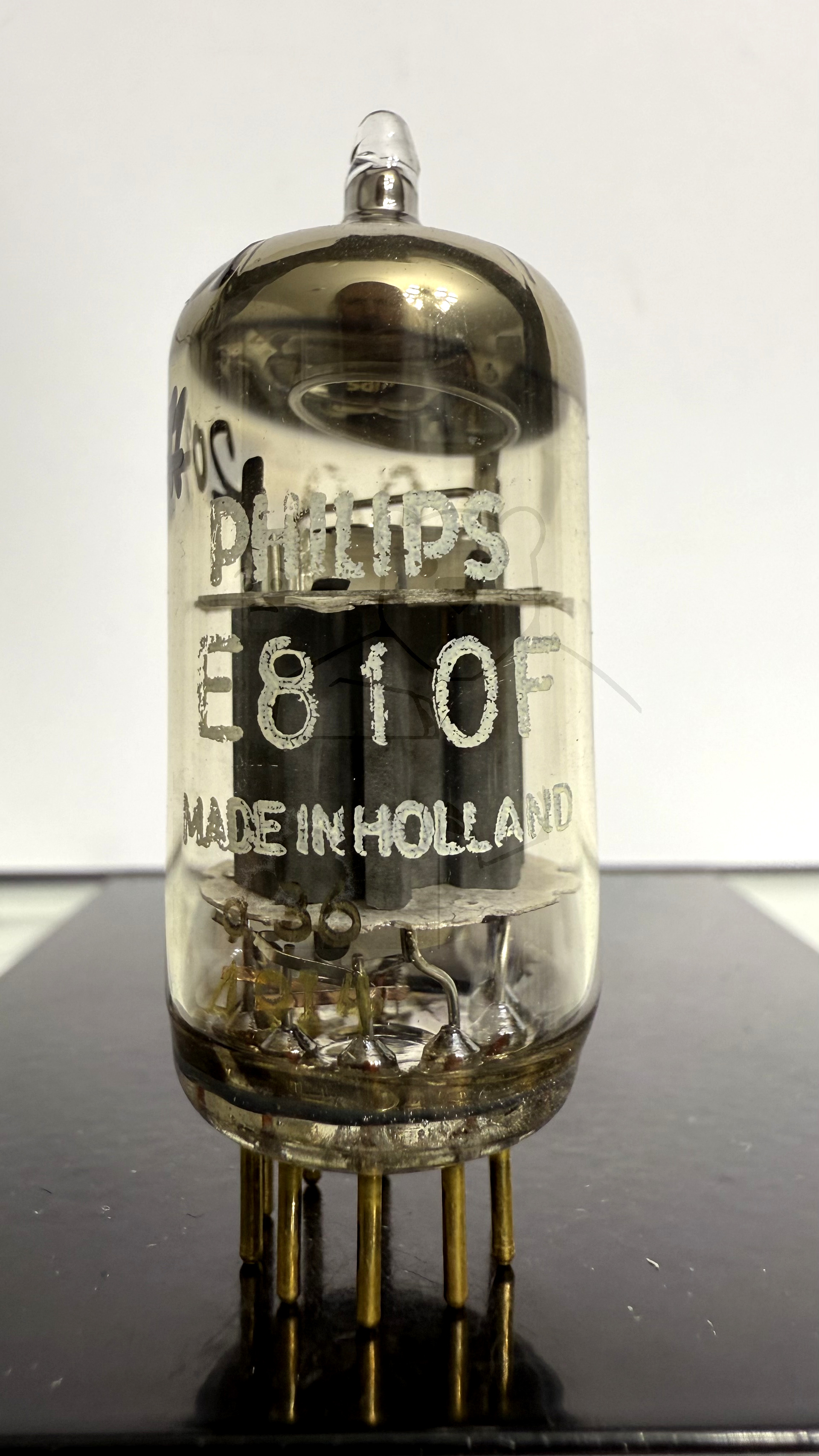 Röhre E810F #2037 Bild 1