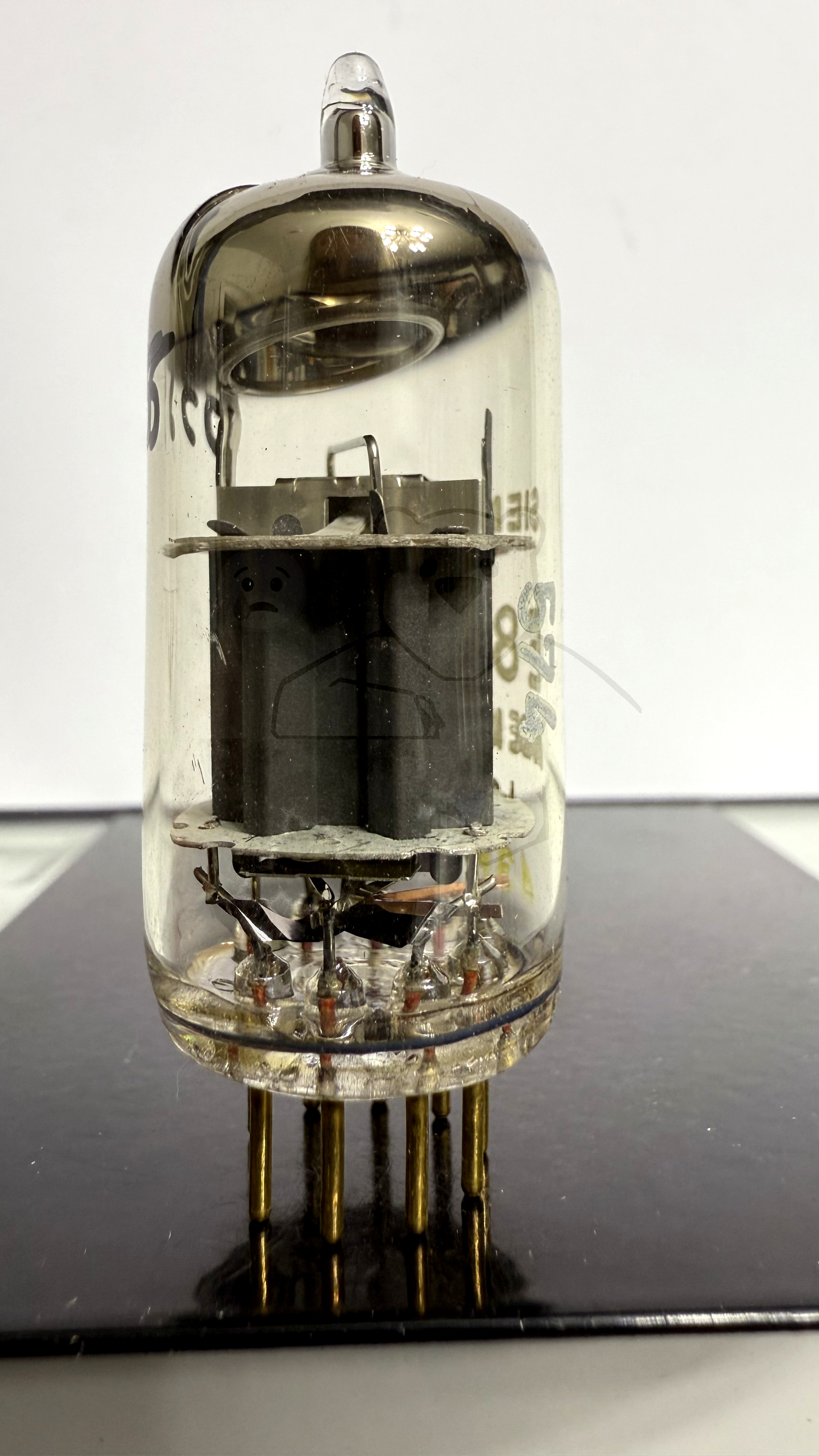 Röhre E810F #3355 Bild 3