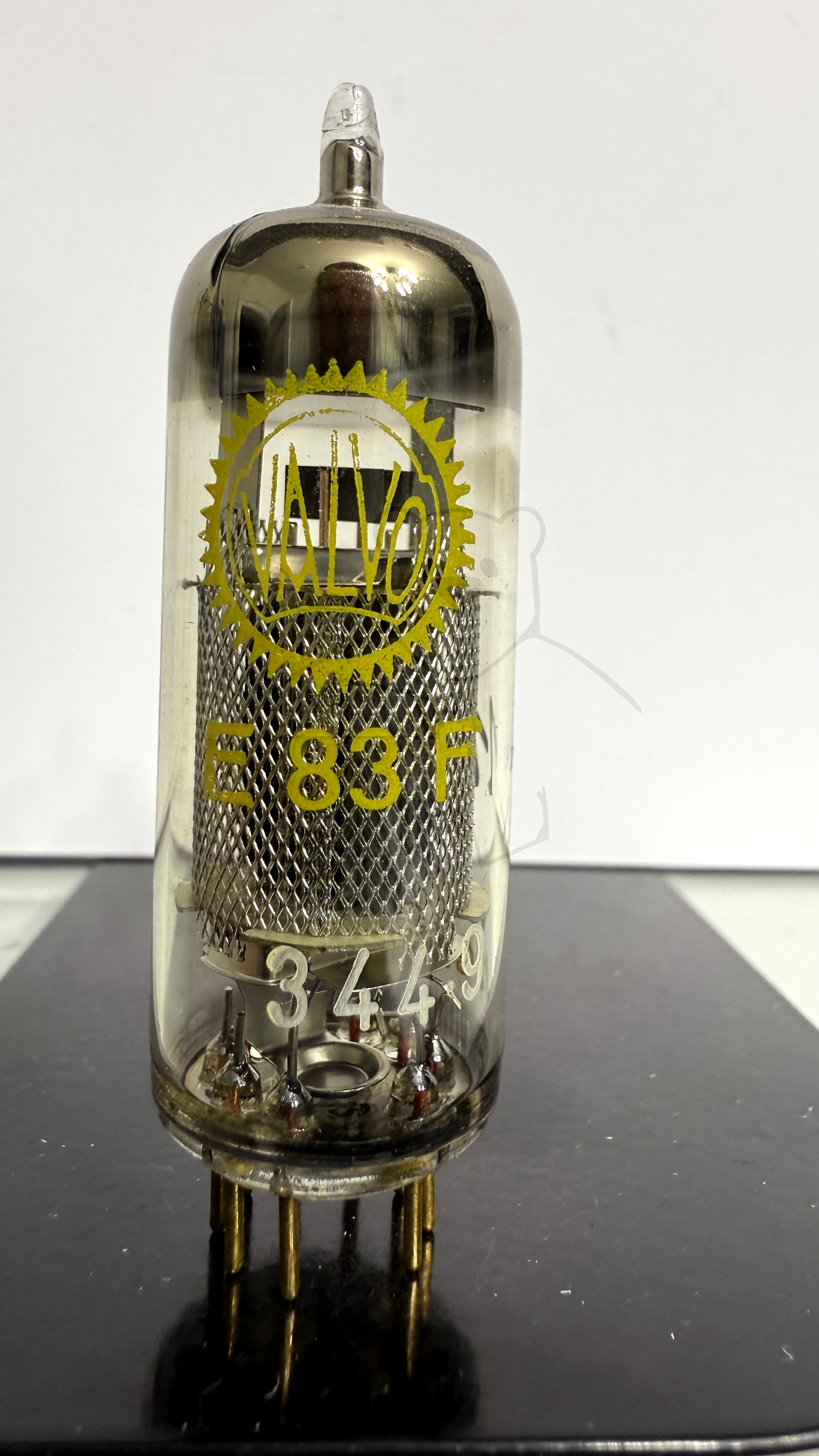 Röhre E83F #1105 Bild 1