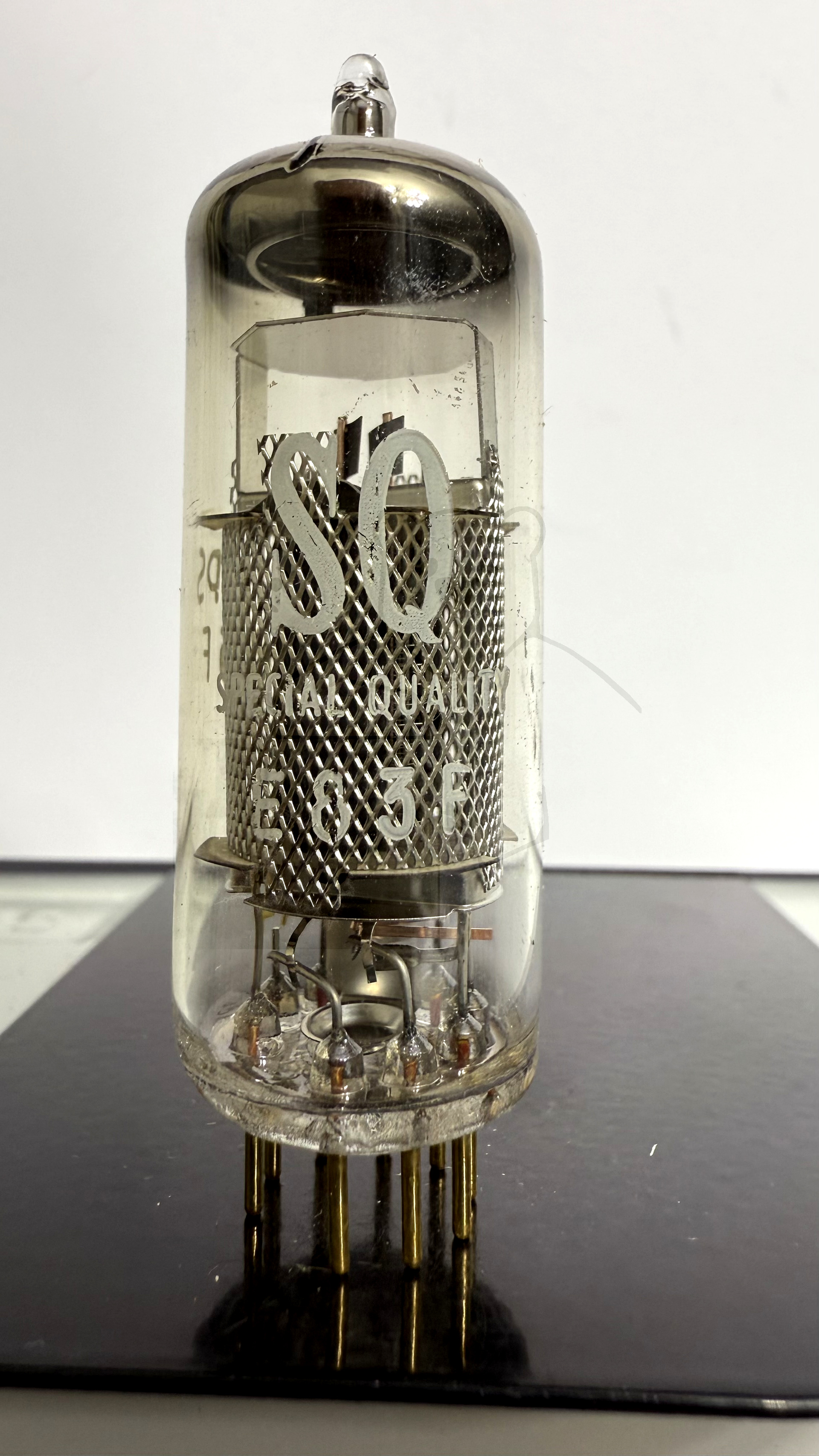 Röhre E83F #3847 Bild 1