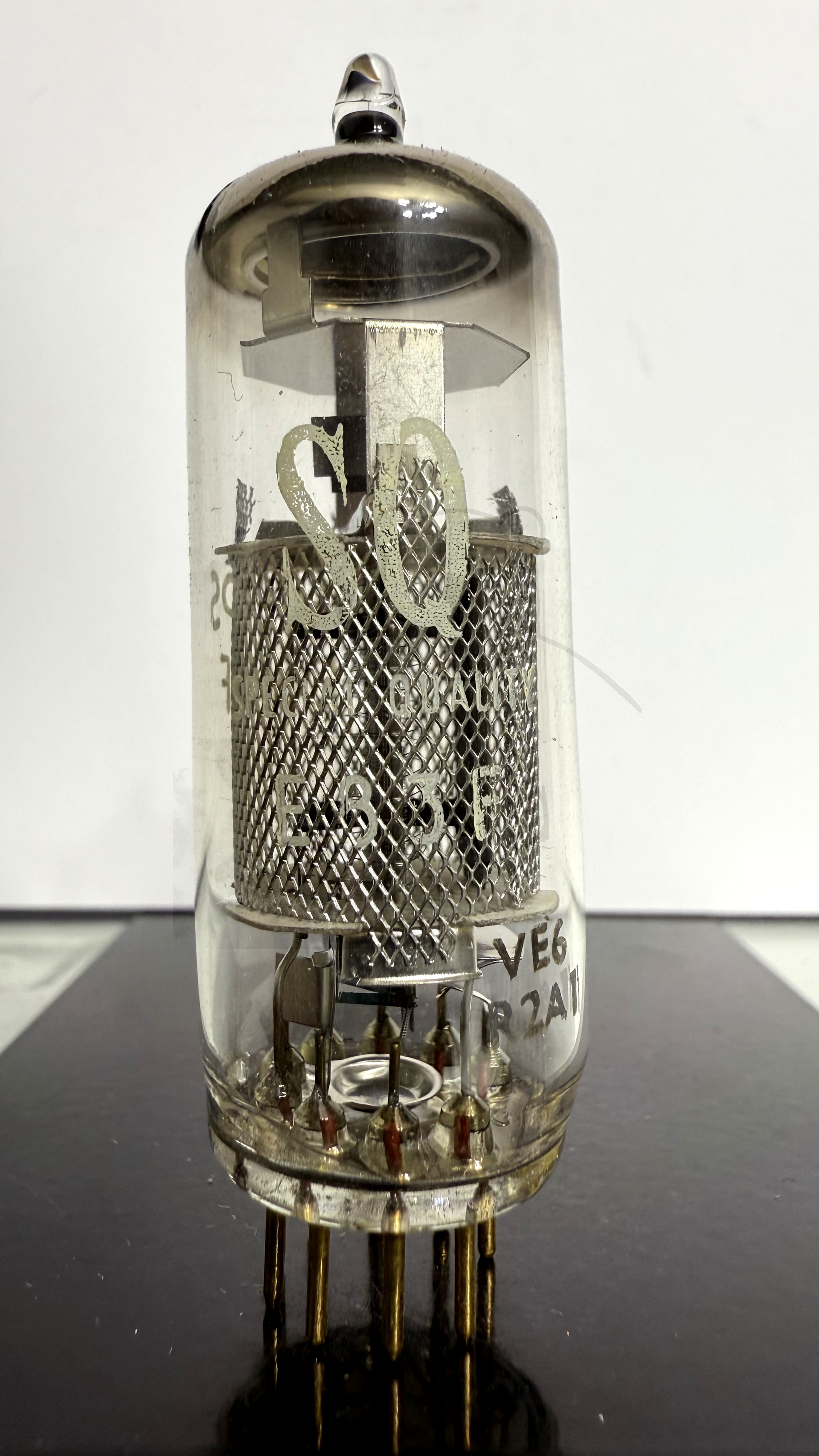 Röhre E83F #3882 Bild 1