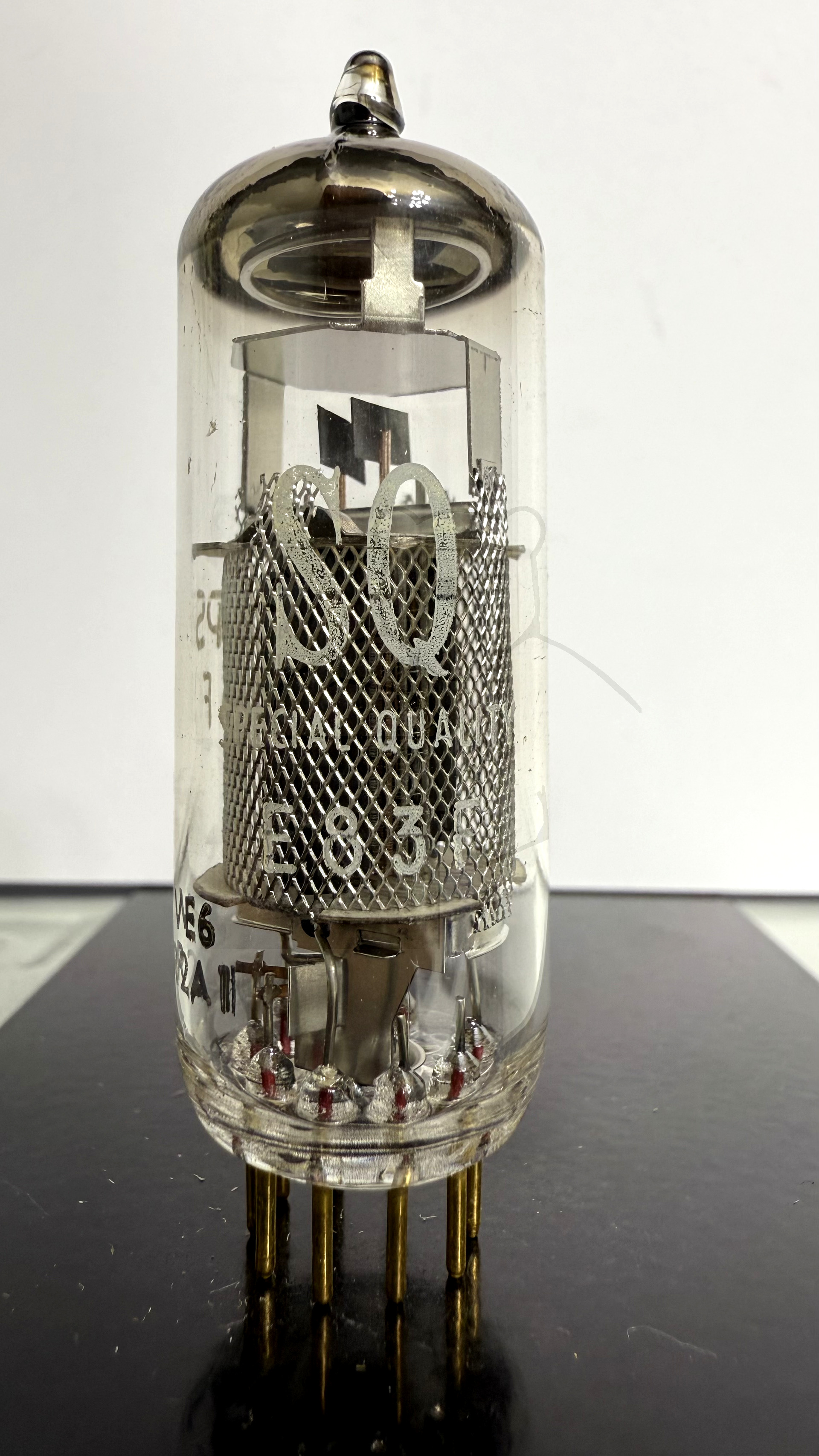 Röhre E83F #3889 Bild 1