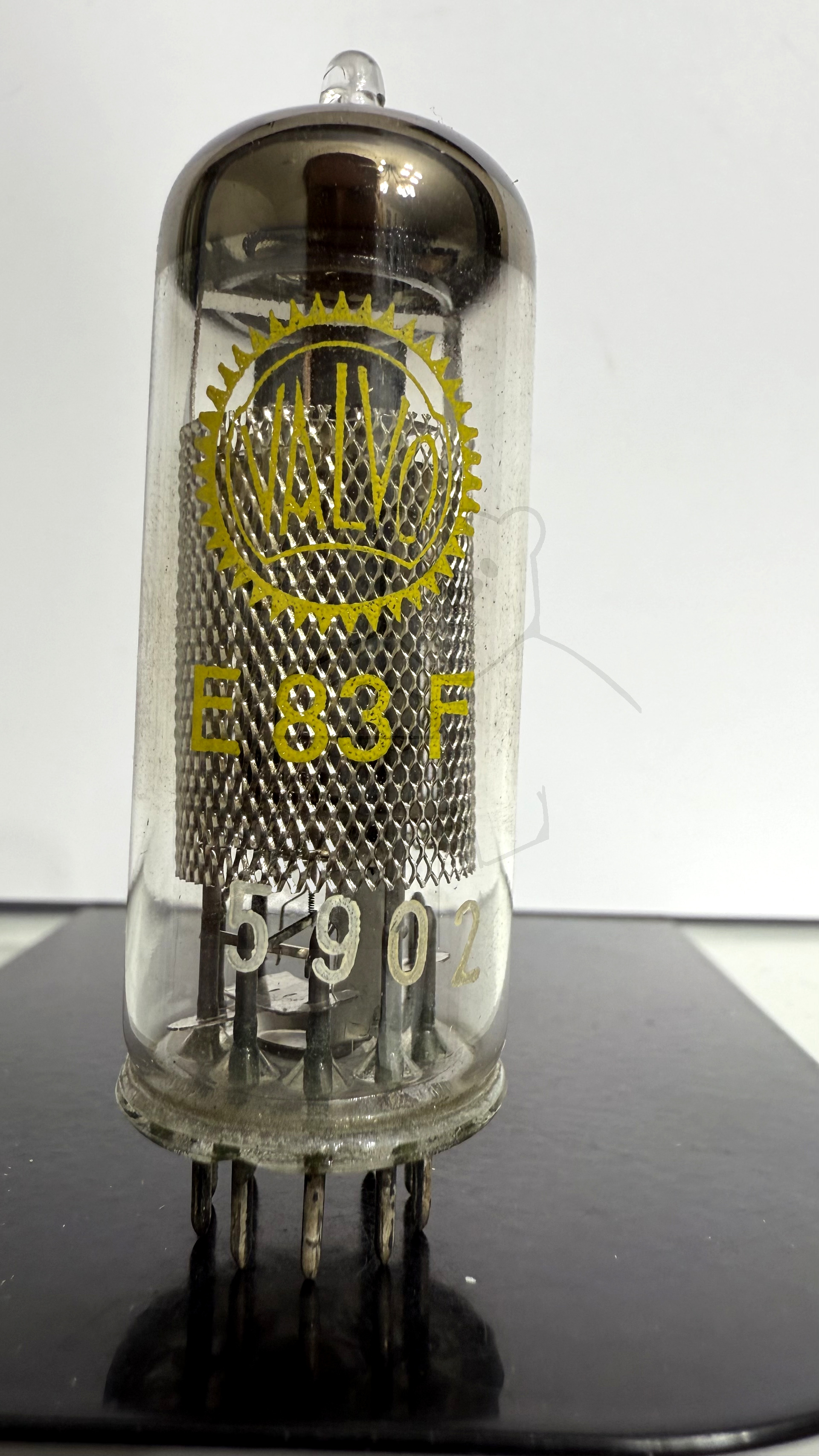 Röhre E83F #8384 Bild 1
