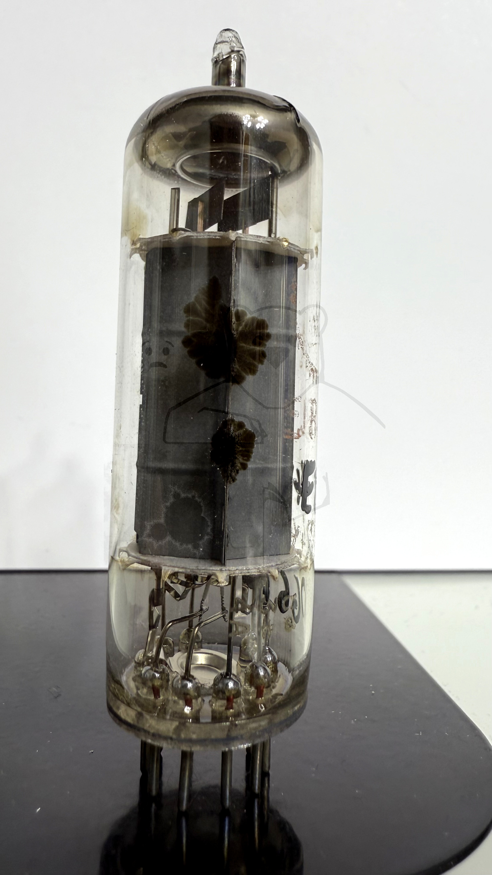 Röhre E84L #0666 Bild 1