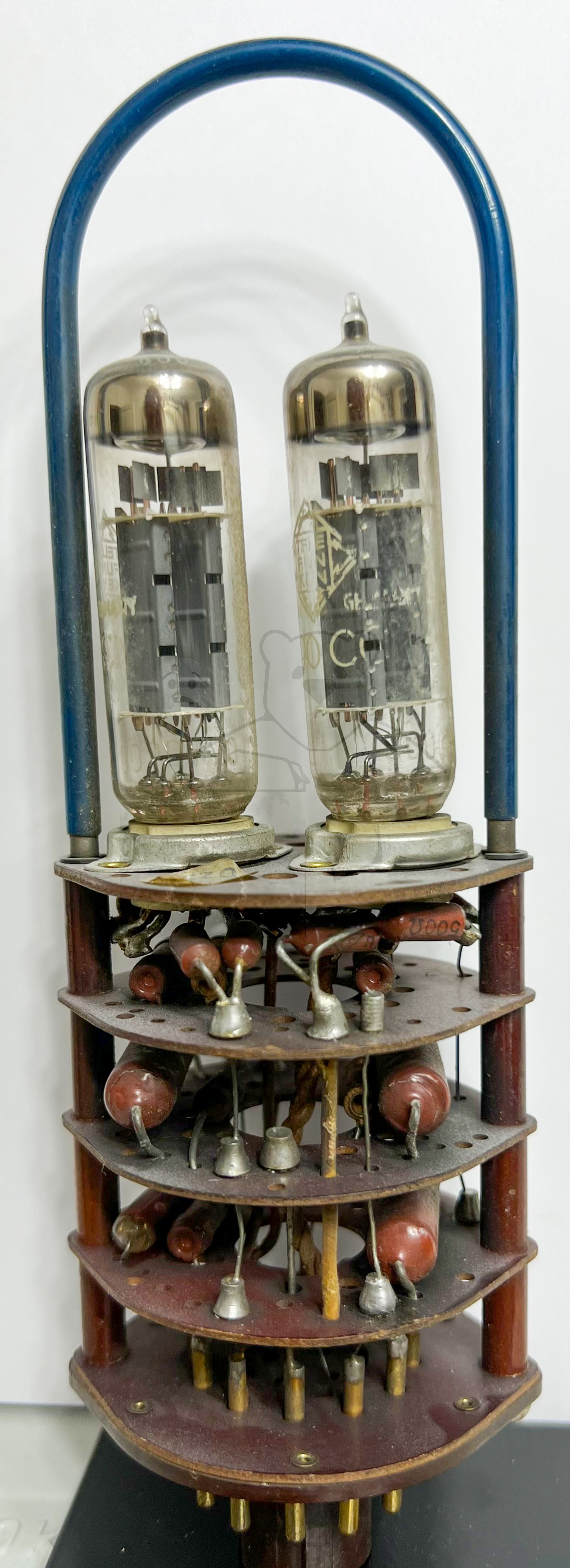 Röhre E90CC #4563 im Speichermodul einer ZUSE Z22 Bild 1