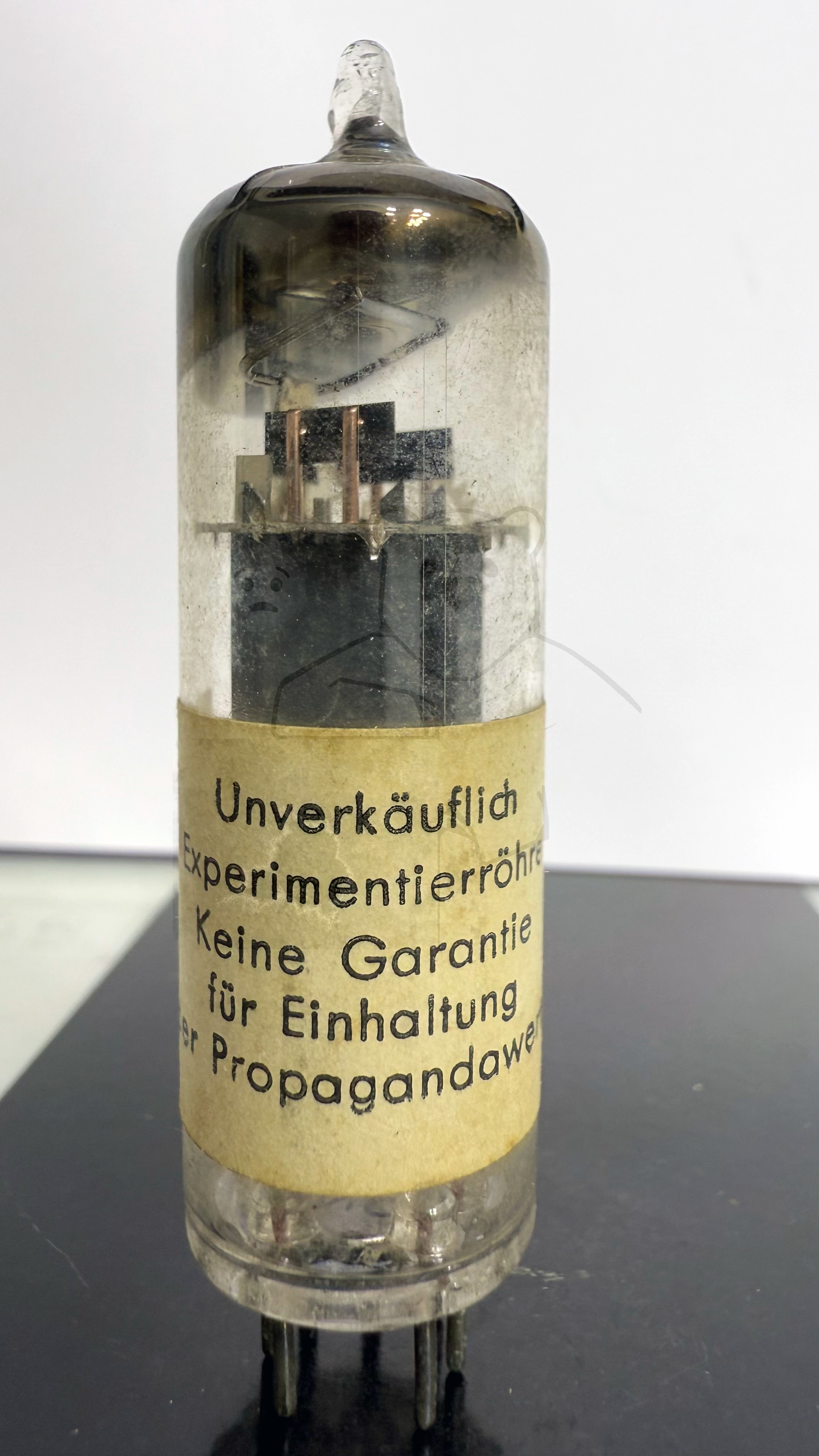 Röhre E92CC #7861 Bild 4 - Unverkäuflich - Experimentierröhre - Keine Garantie für Einhaltung der Propagandawerte