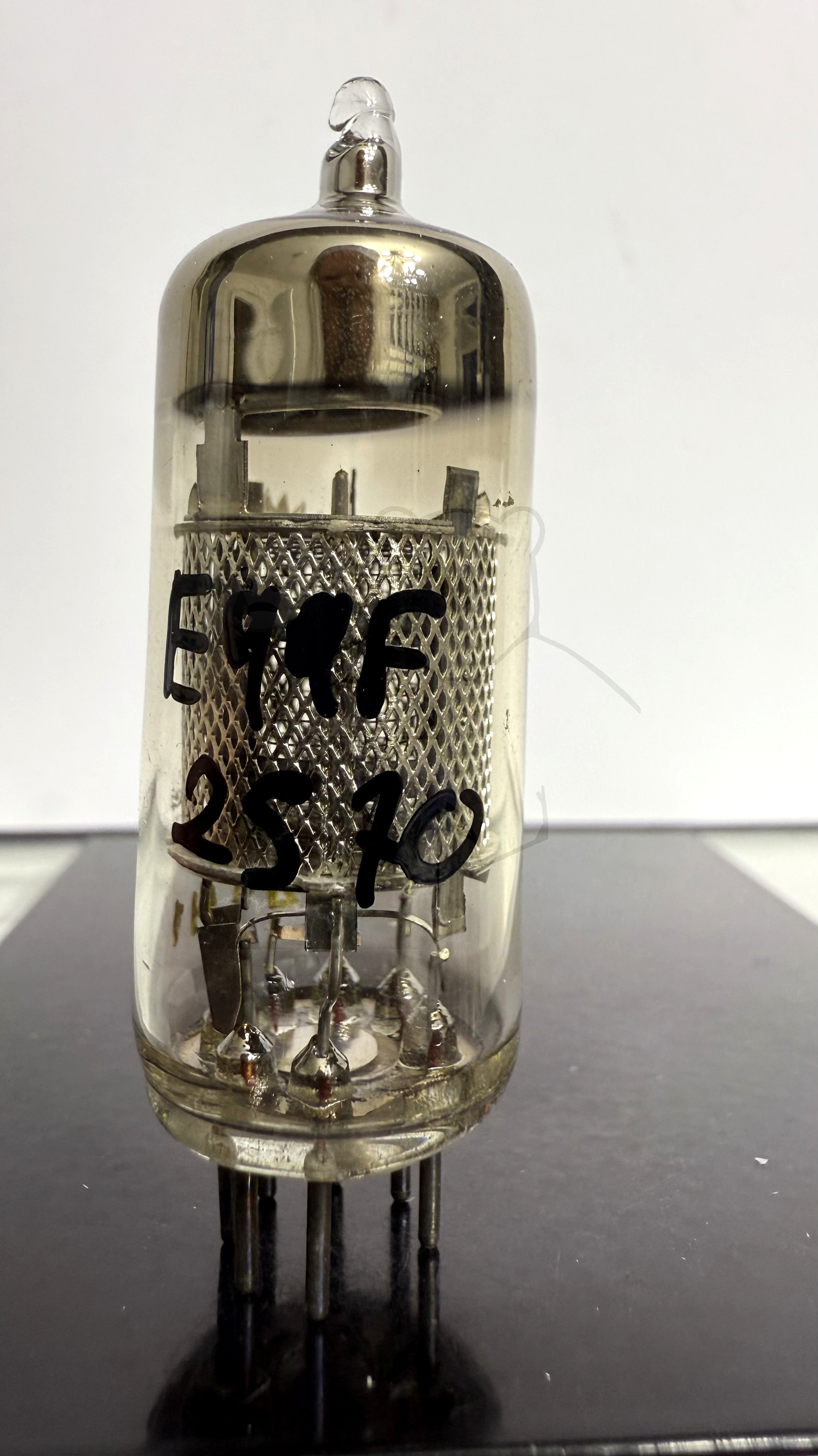 Röhre E99F #2570 Bild 3