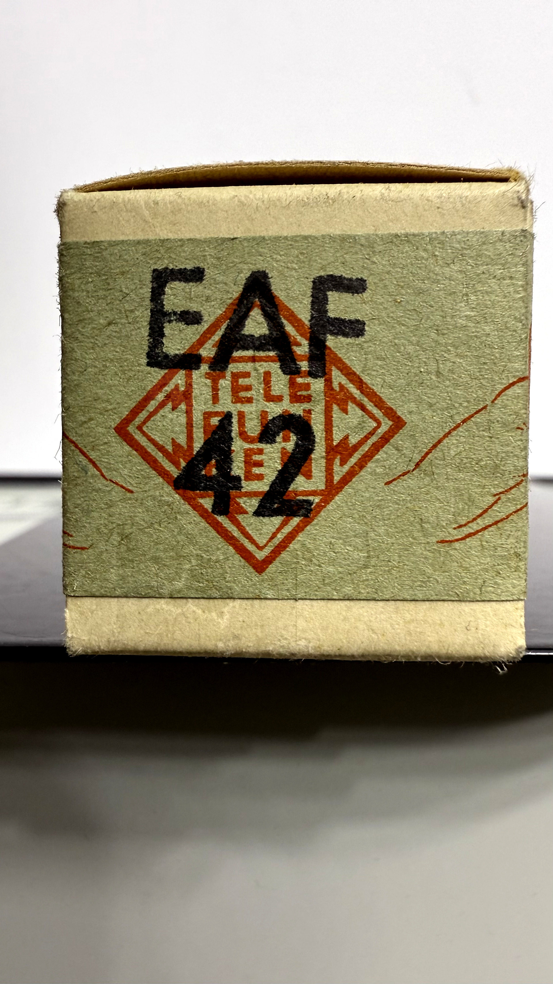 Röhre EAF42 #3374 Verpackung Bild 4