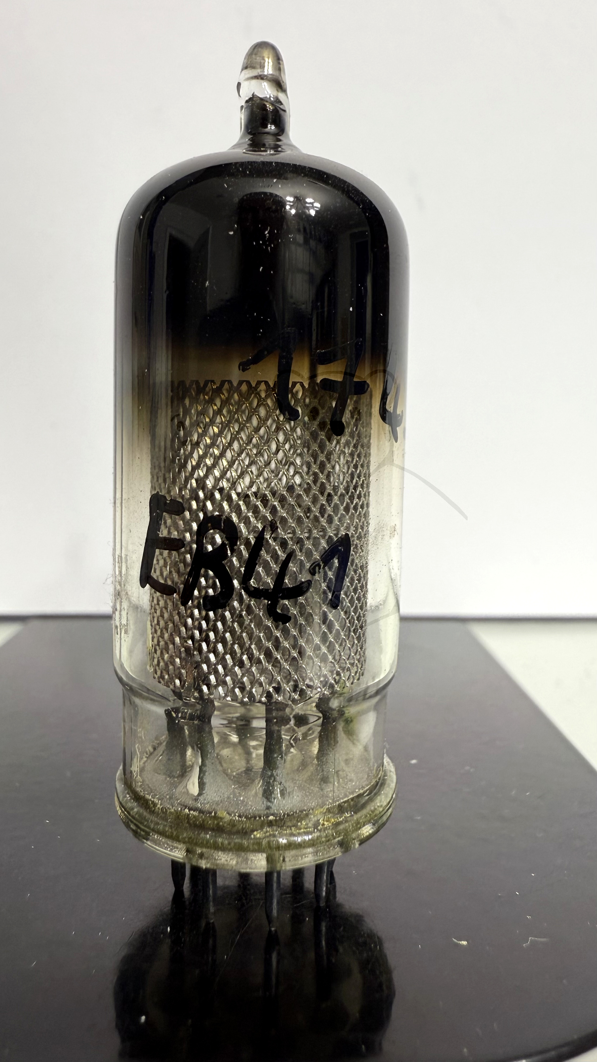 Röhre EB41 #1743 Bild 1