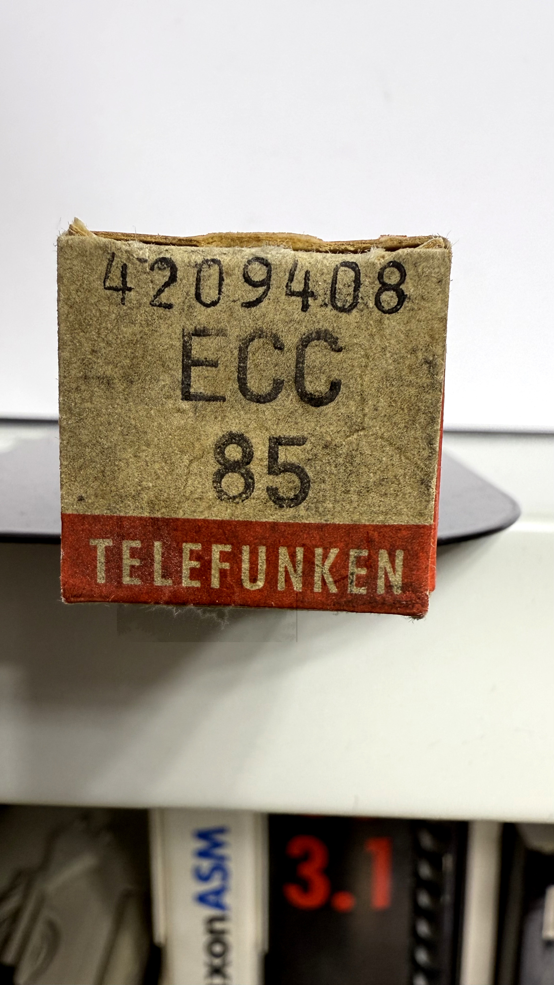 Röhre ECC85 #2398 Verpackung Bild 4