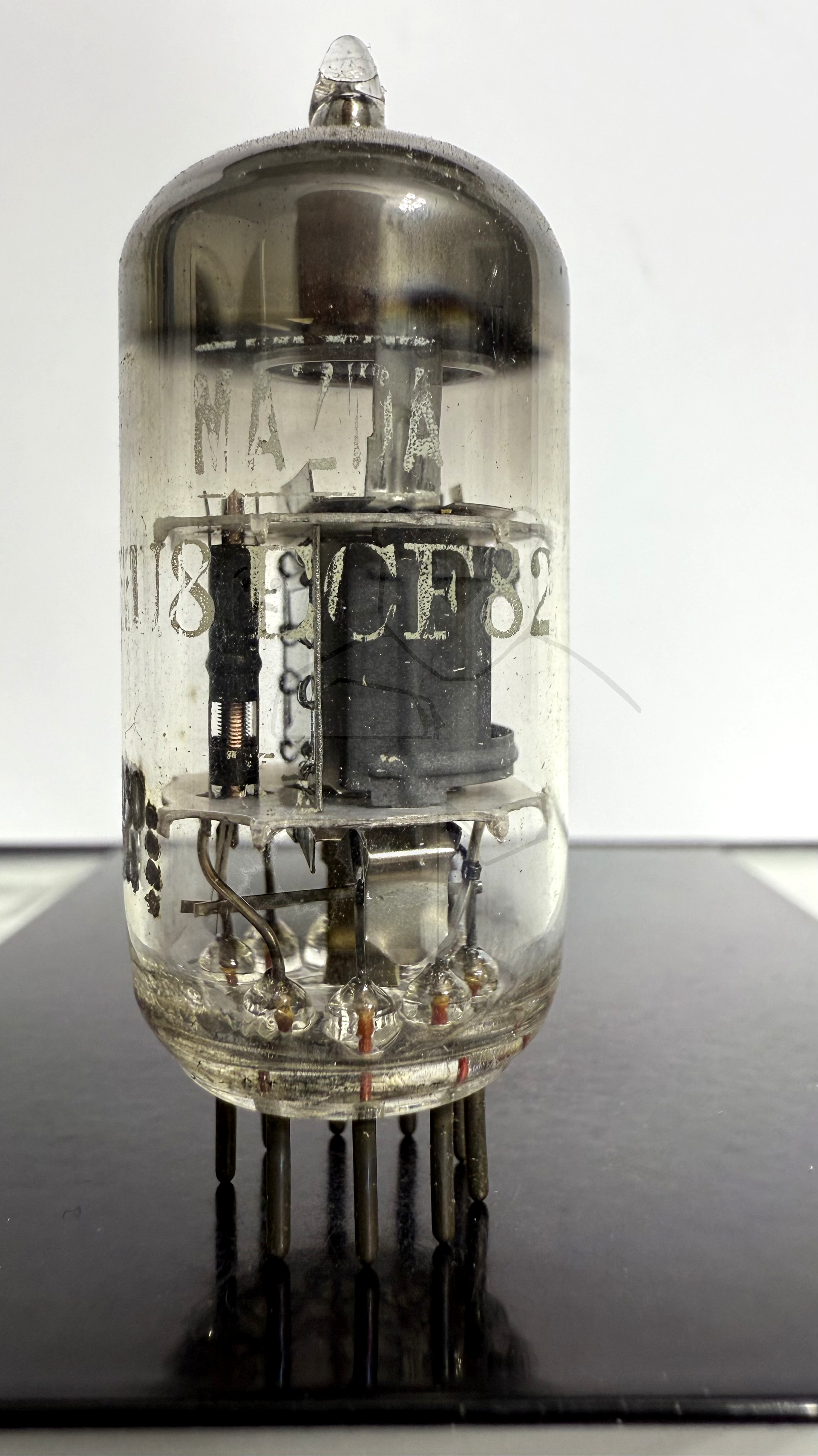 Röhre ECF82 #7162 Bild 1