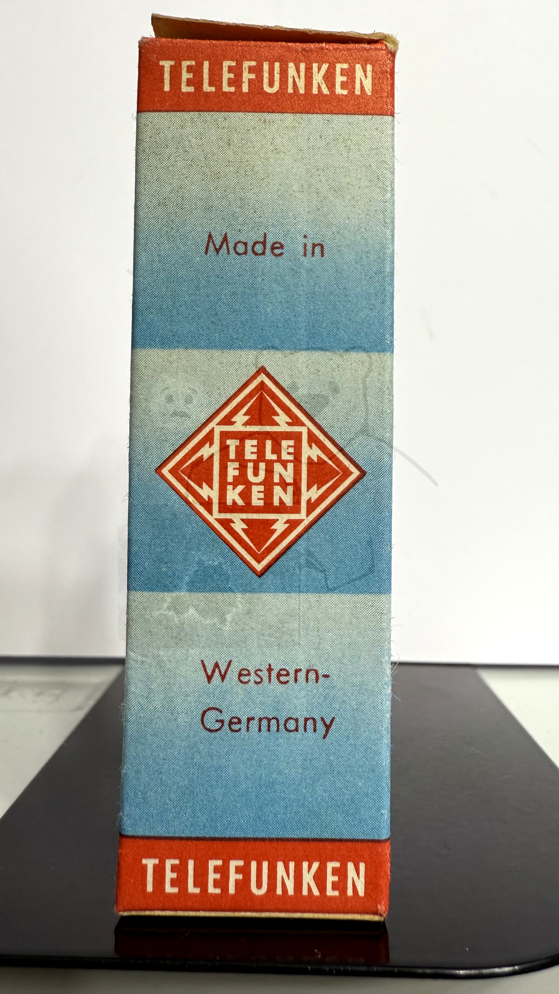 Röhre ECL200 #4292 Verpackung Bild 2