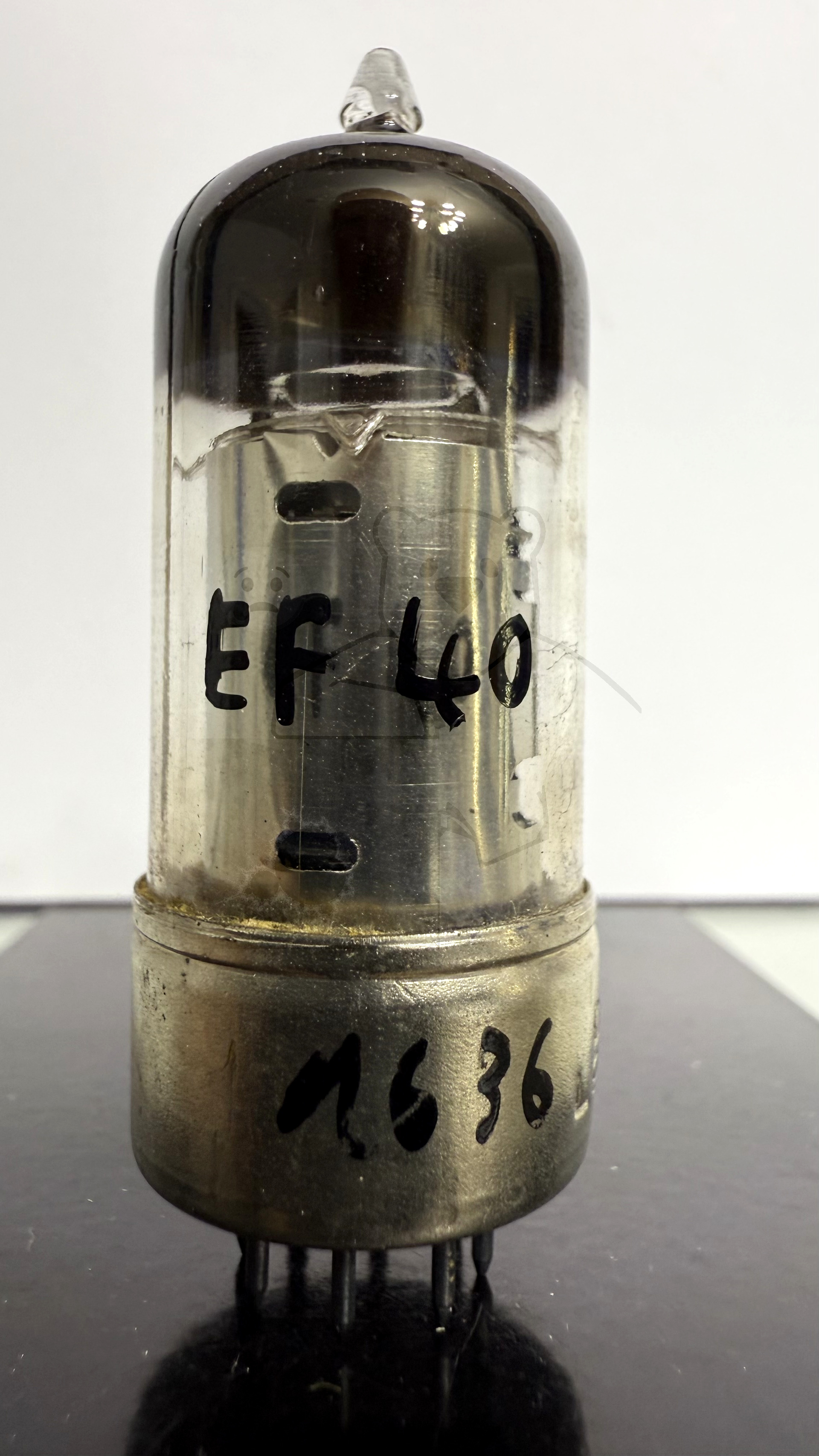 Röhre EF40 #1636 Bild 1