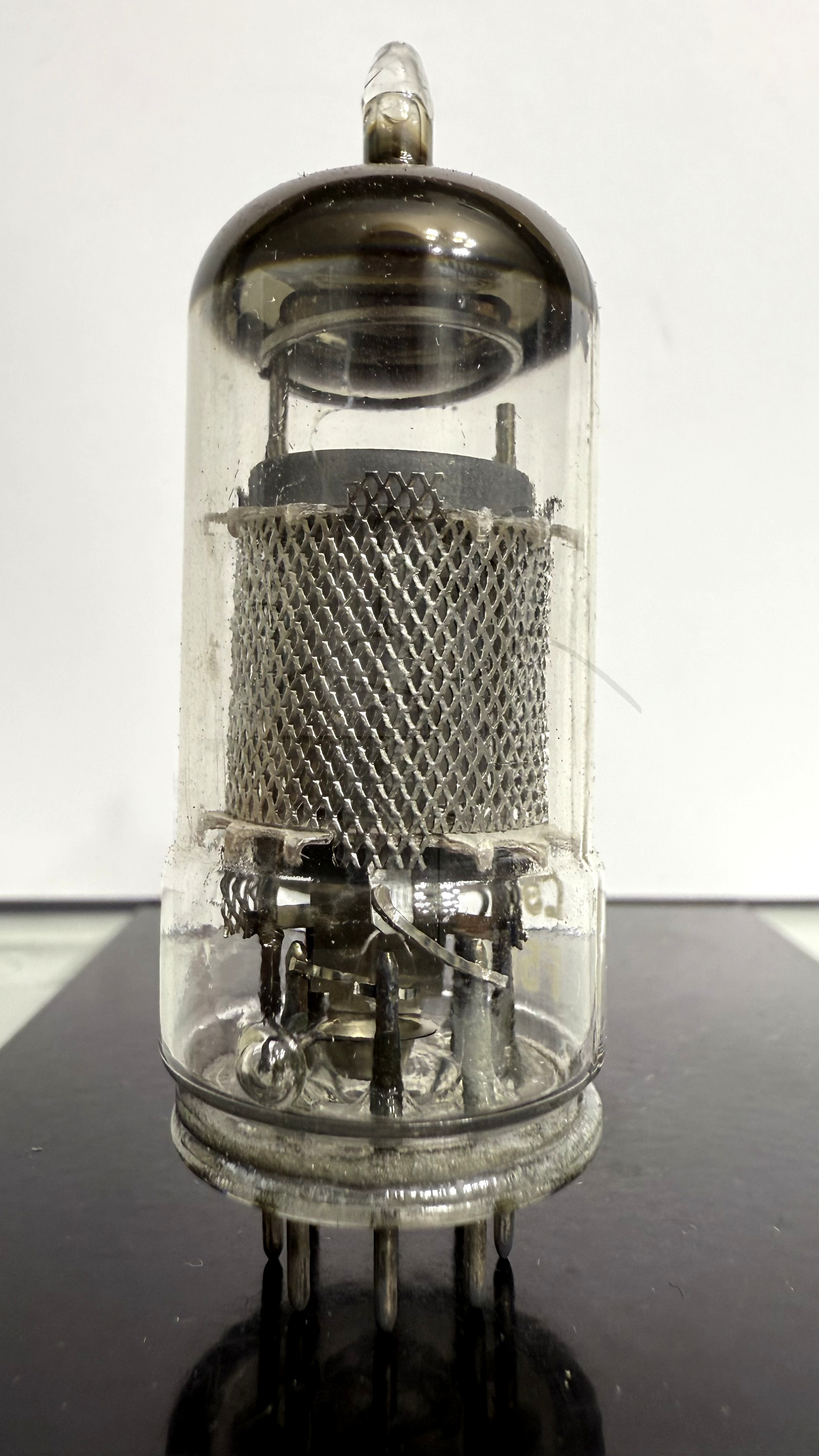 Röhre EF40 #4049 Bild 3