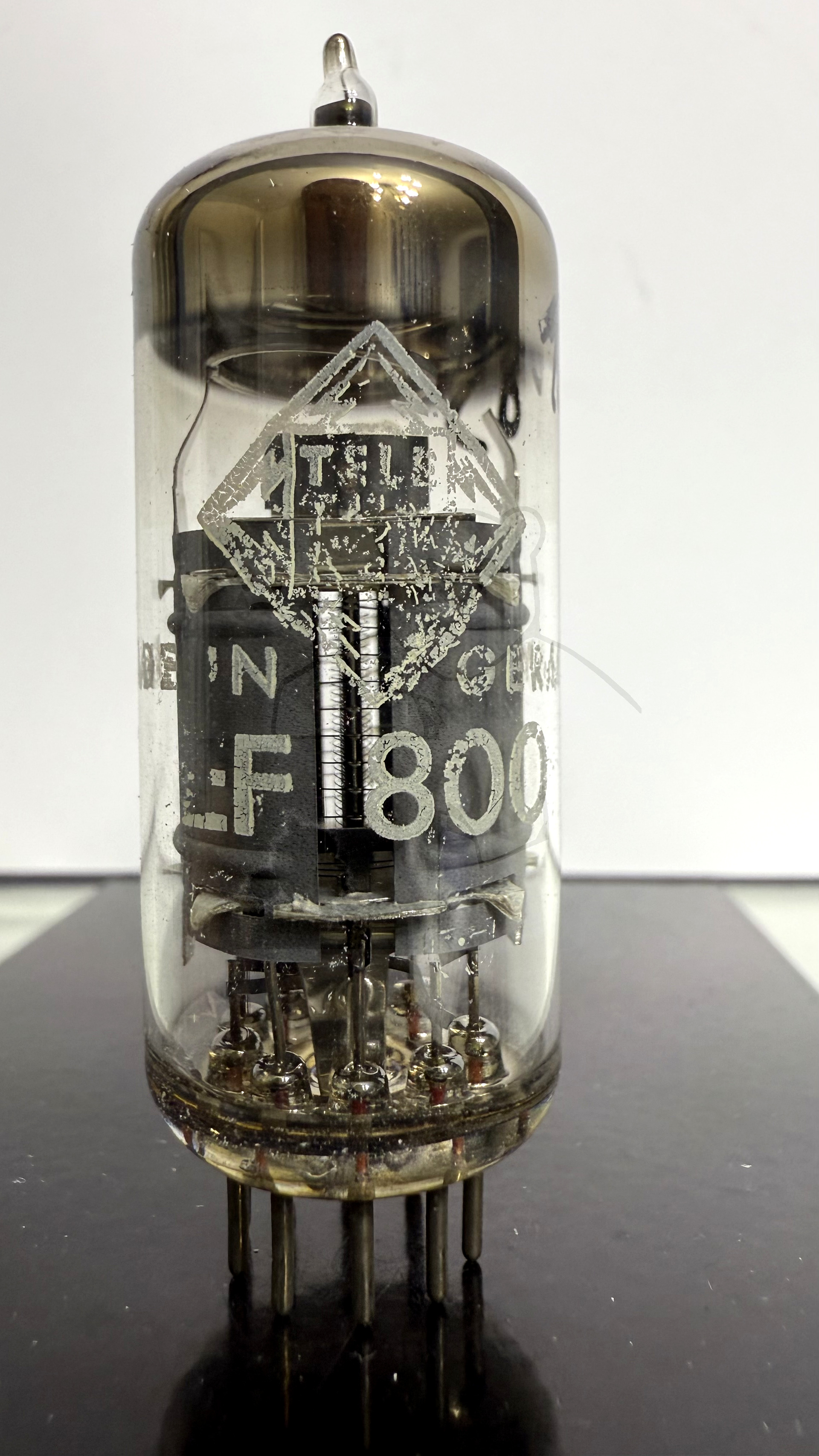 Röhre EF800 #1085 Bild 1