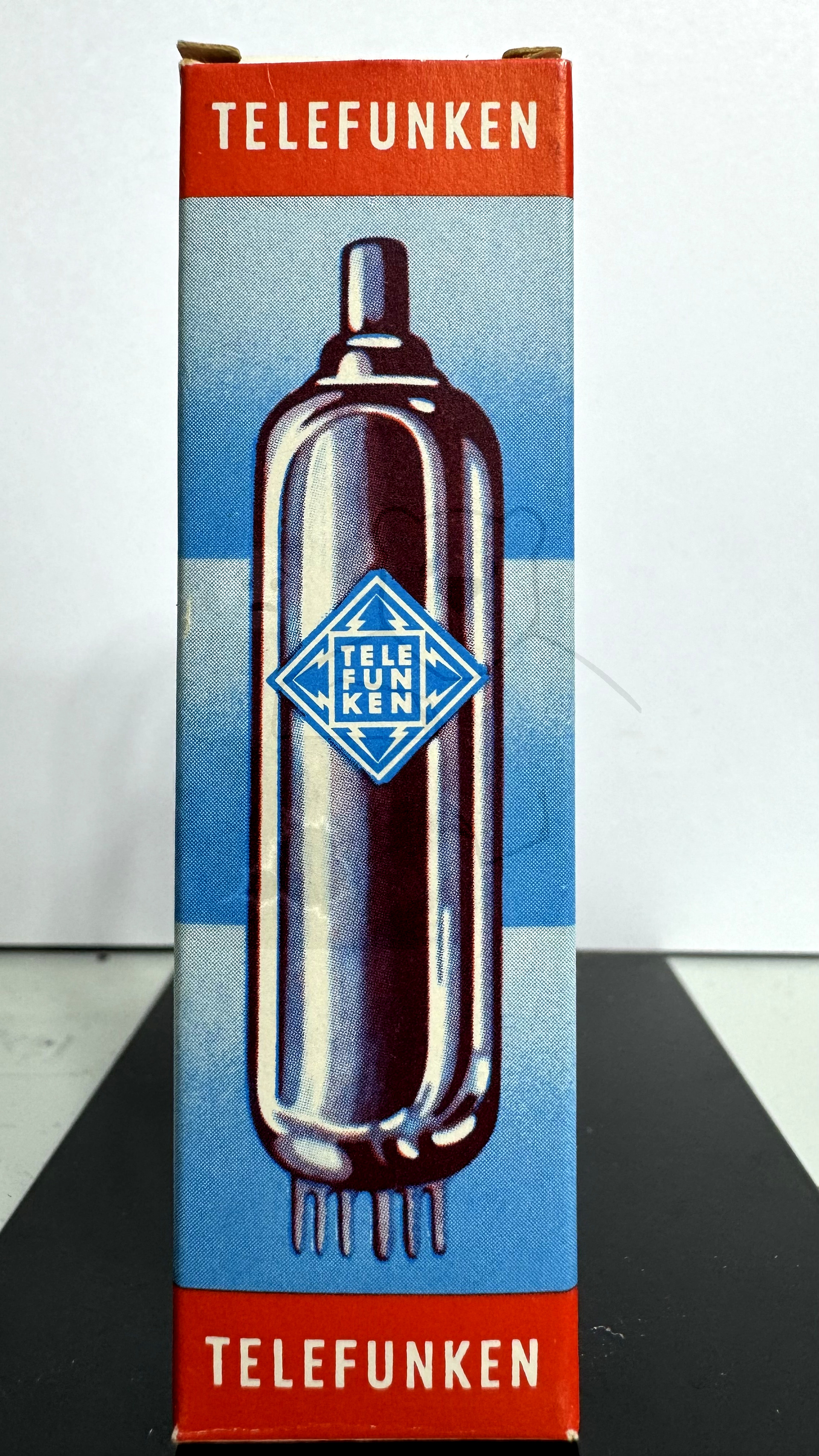 Röhre EL8000 #3984 Verpackung Nachdruck Bild 1