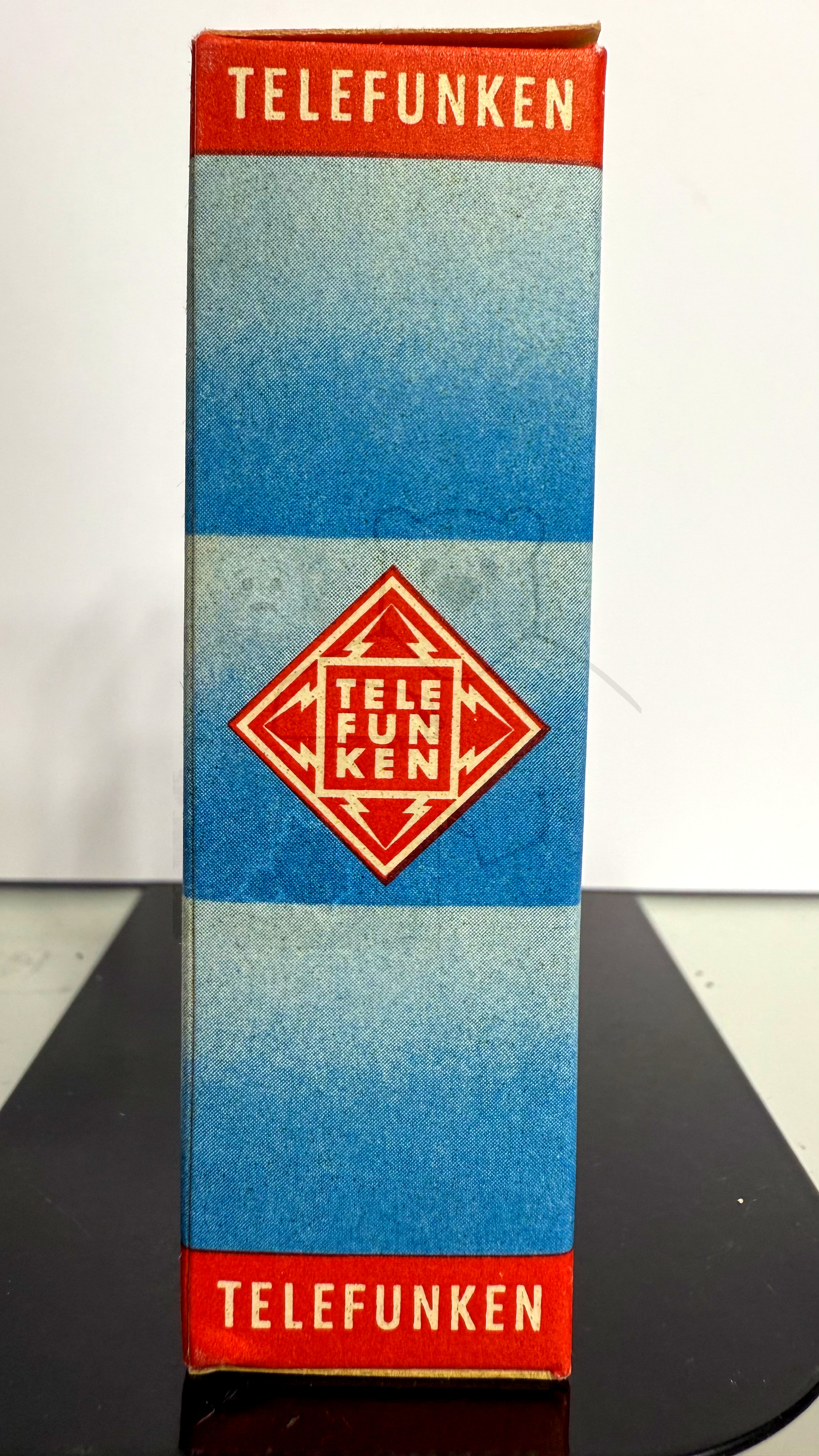 Röhre EM800 #3597 Verpackung Bild 2