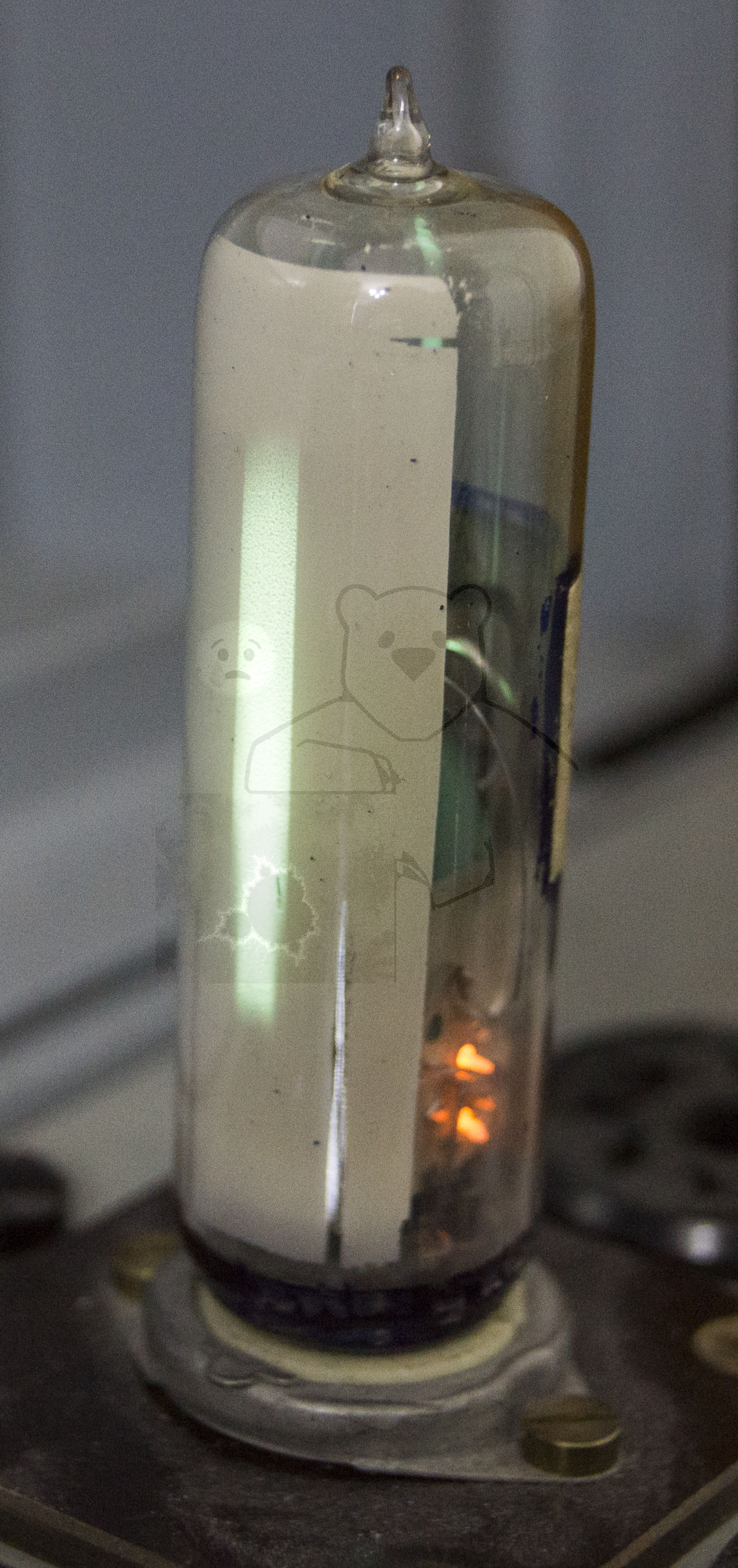 Röhre EM803 Entwicklungsmuster vom 26-09-1956 #7774 In Betrieb Bild 04