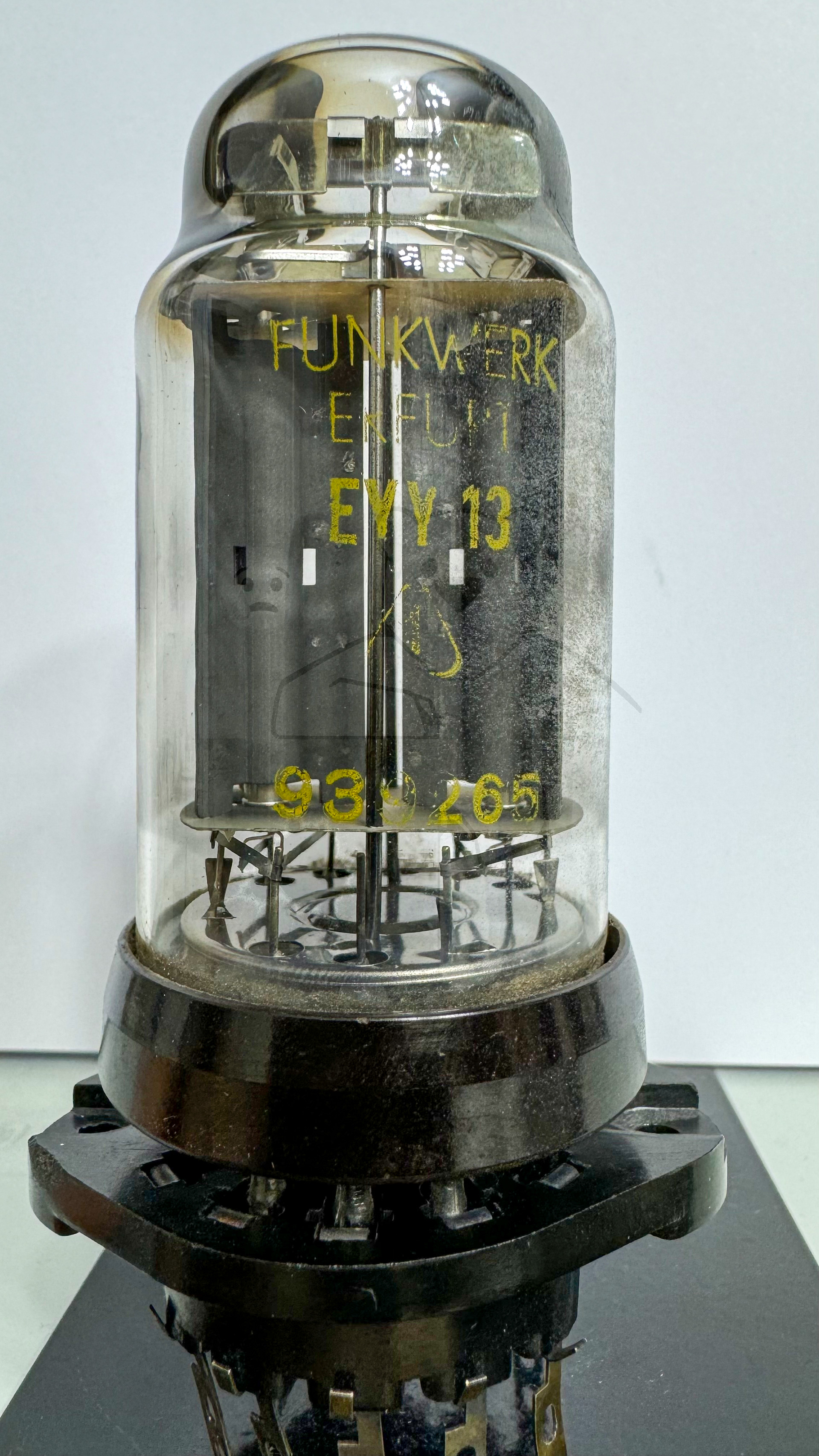 Röhre EYY13 #3499 Bild 1
