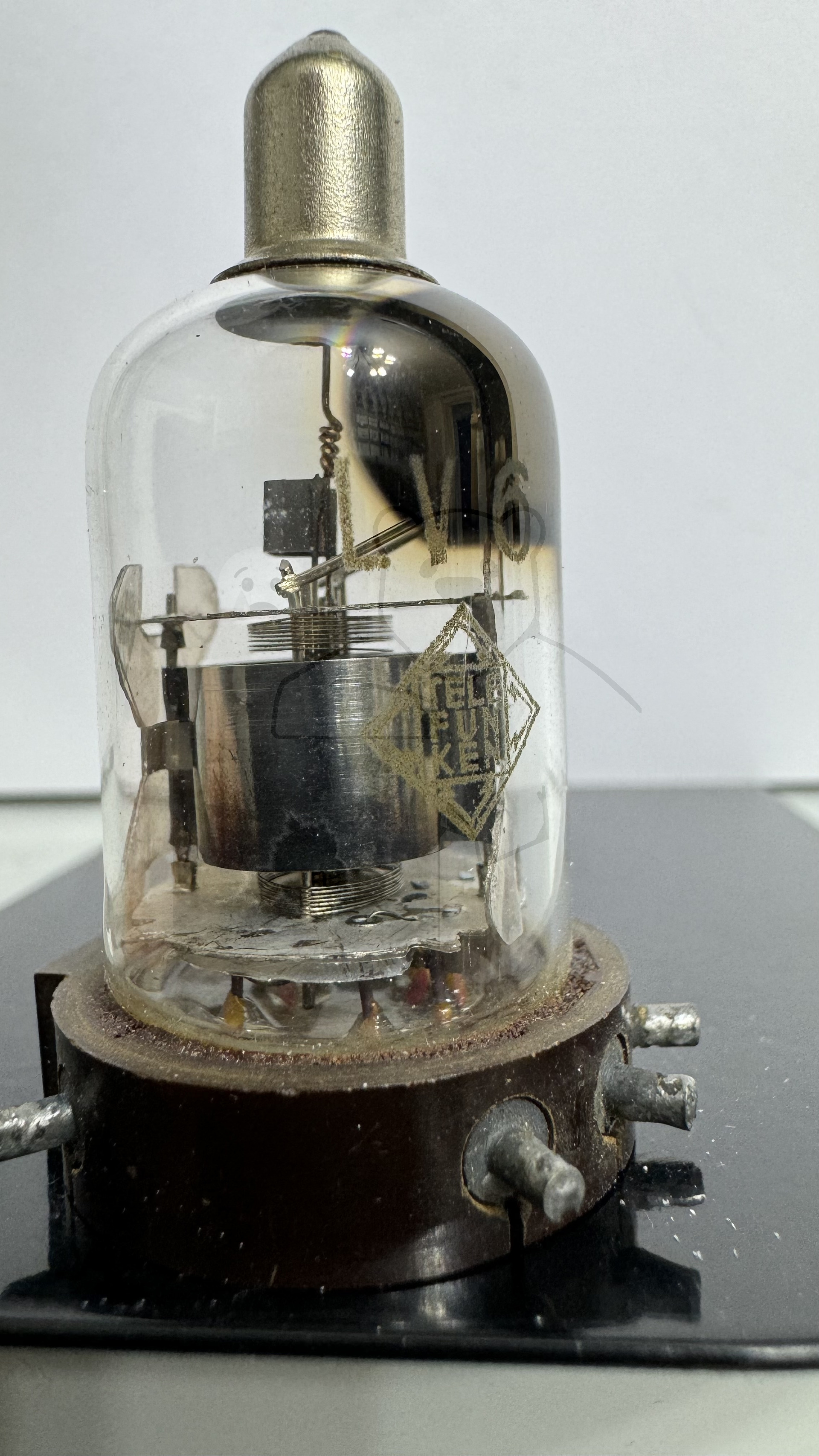 Röhre LV6 #8178 Bild 1