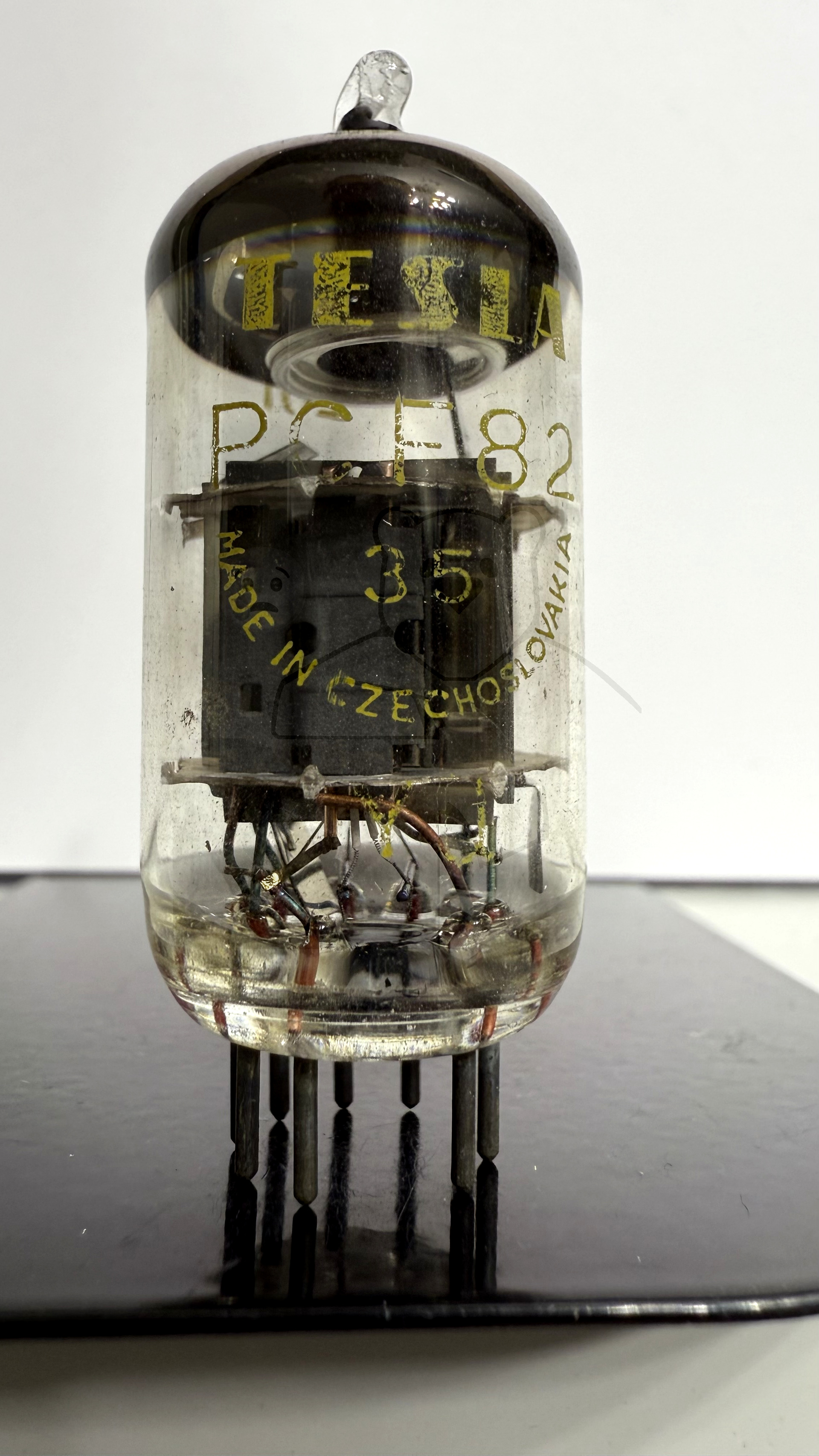 Röhre PCF82 #5589 Bild 1