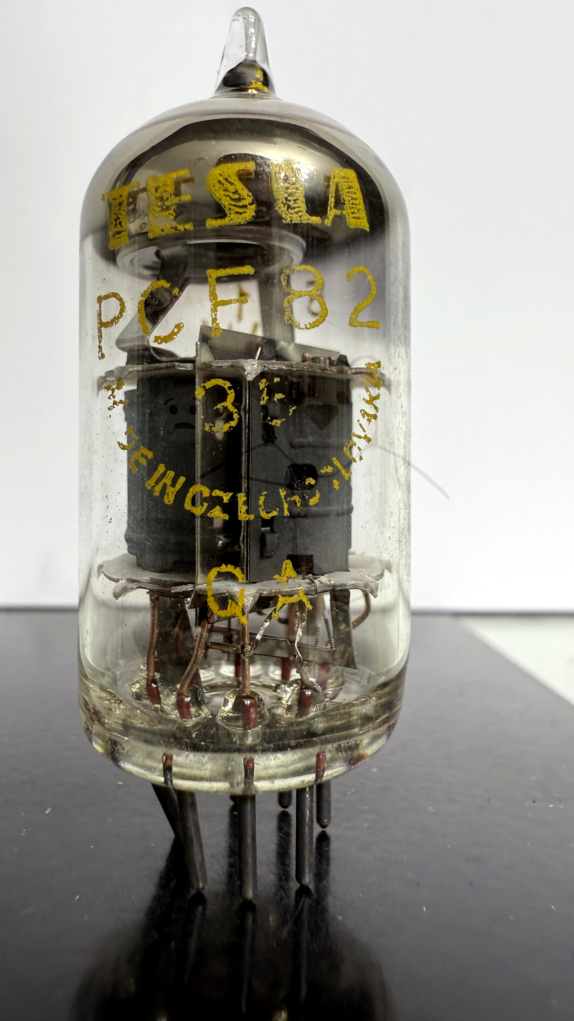 Röhre PCF82 #5647 Bild 1