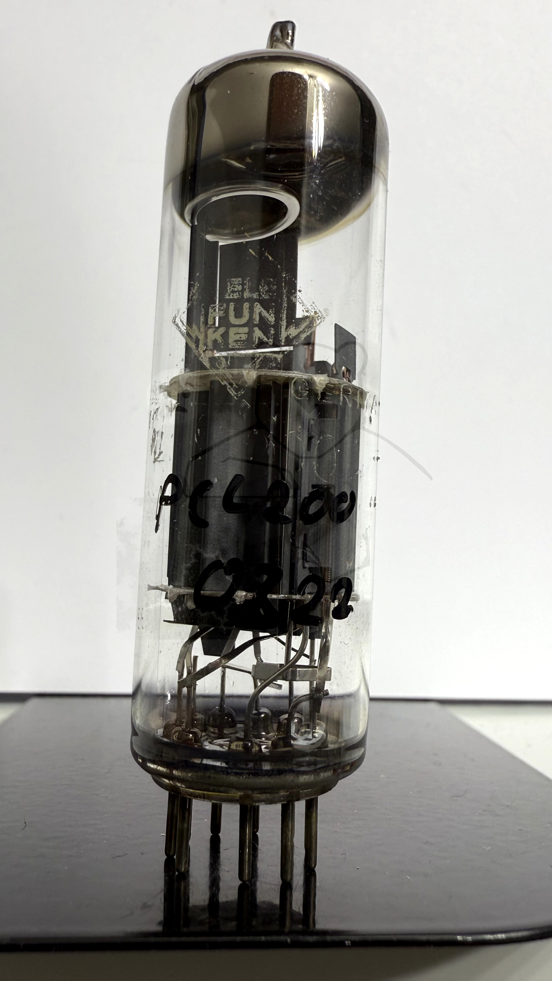 Röhre PCL200 #0822 Bild 1