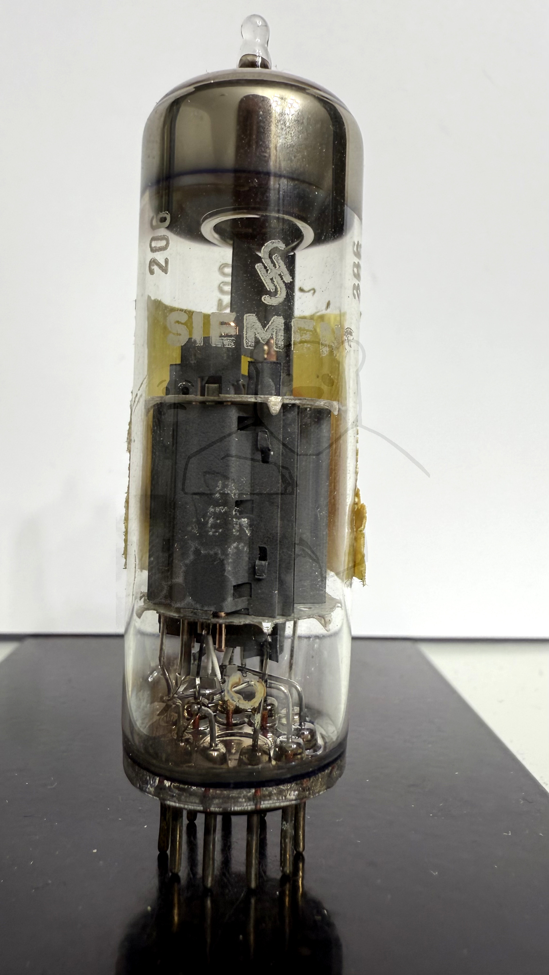 Röhre PCL200 #7286 Bild 1