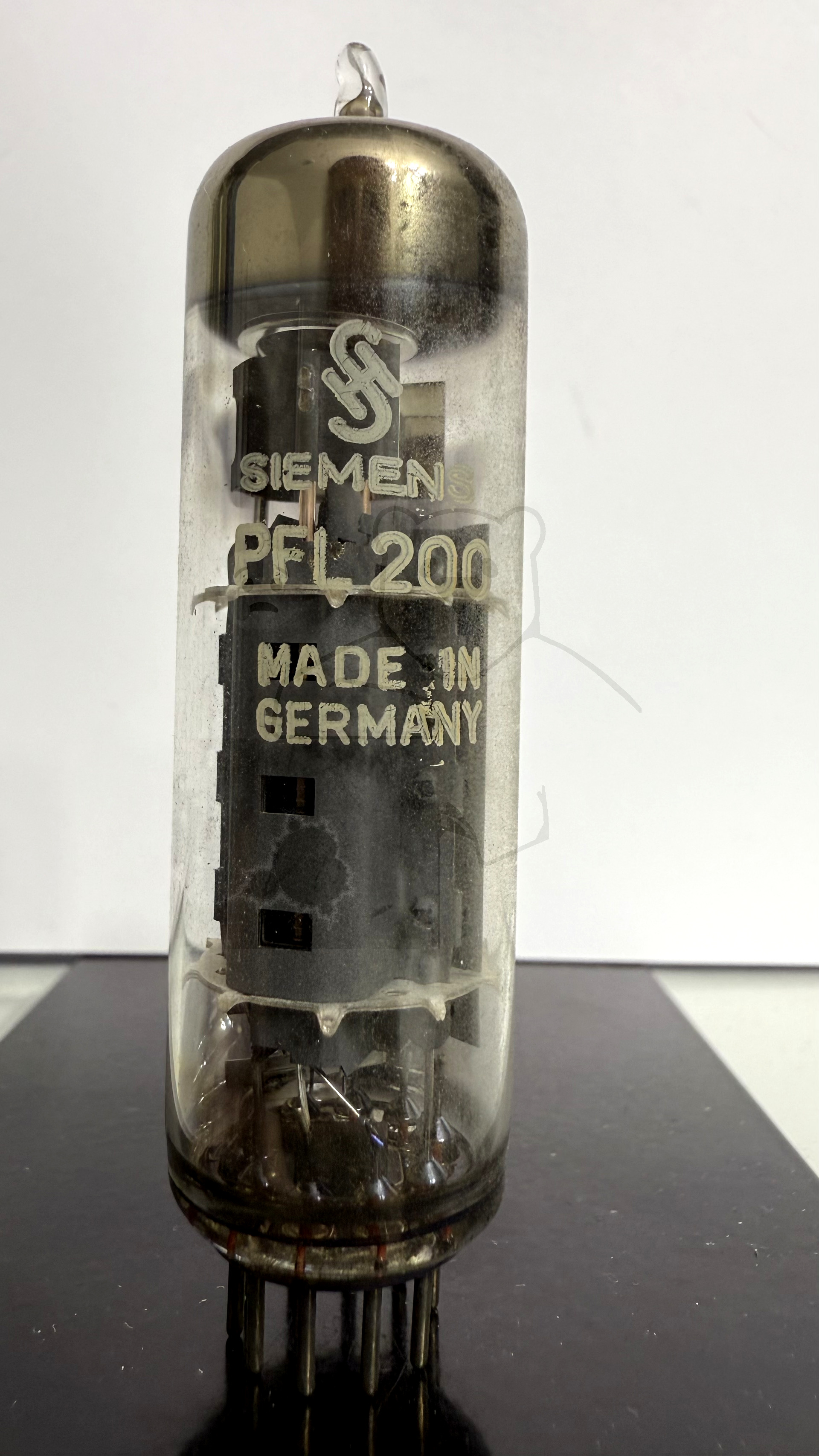 Röhre PFL200 #0505 Bild 1
