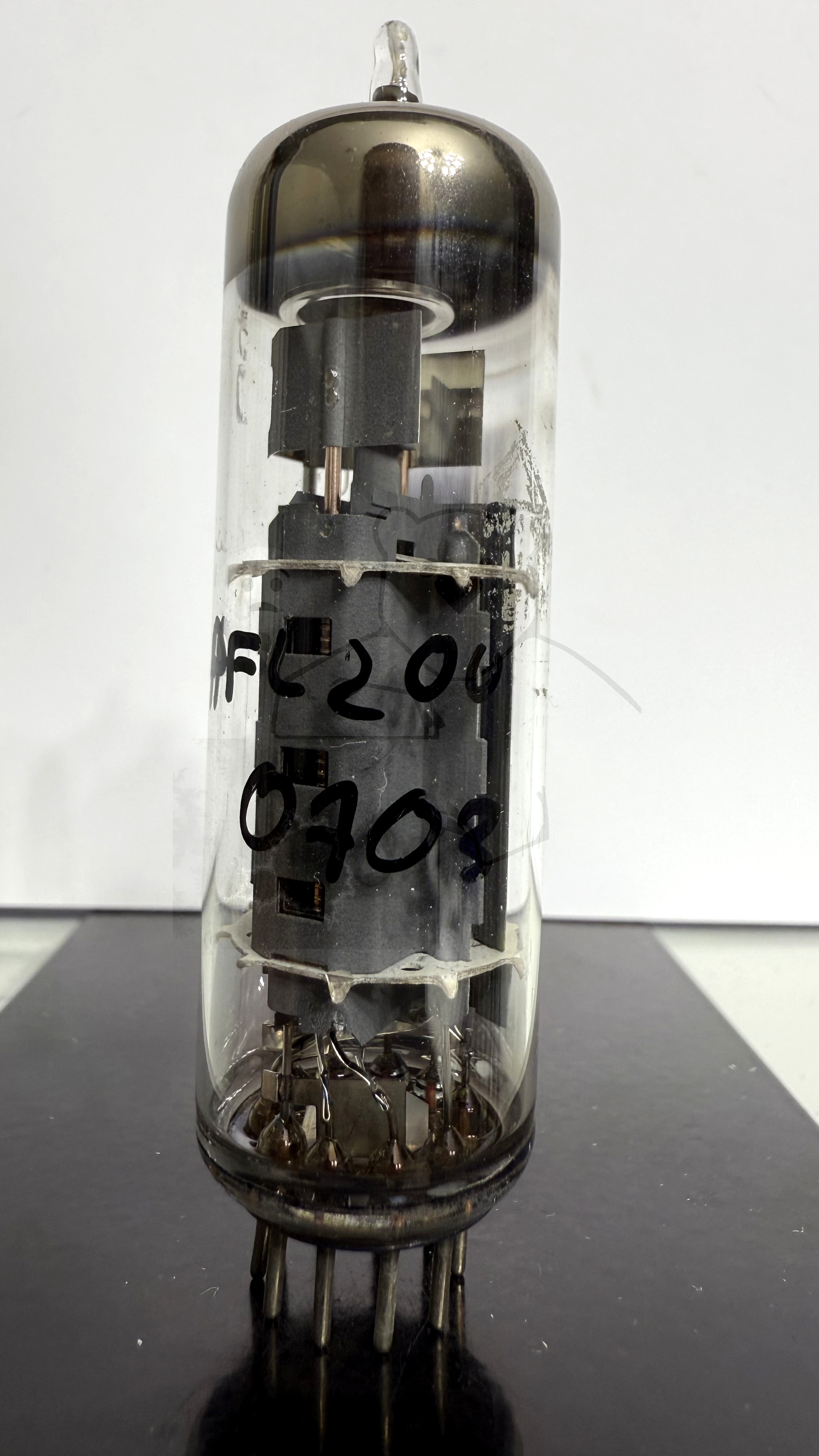 Röhre PFL200 #0703 Bild 1