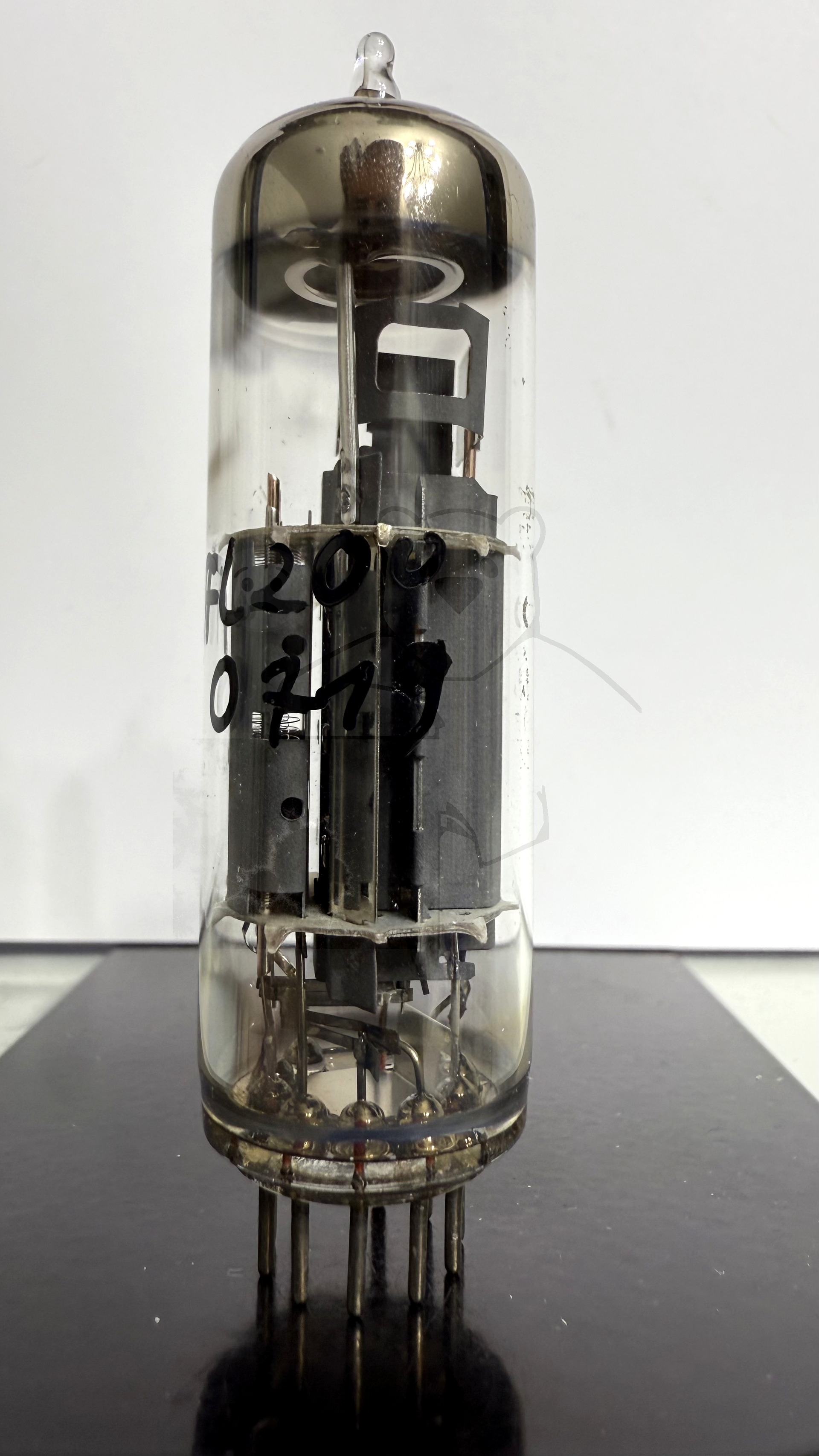 Röhre PFL200 #0719 Bild 1