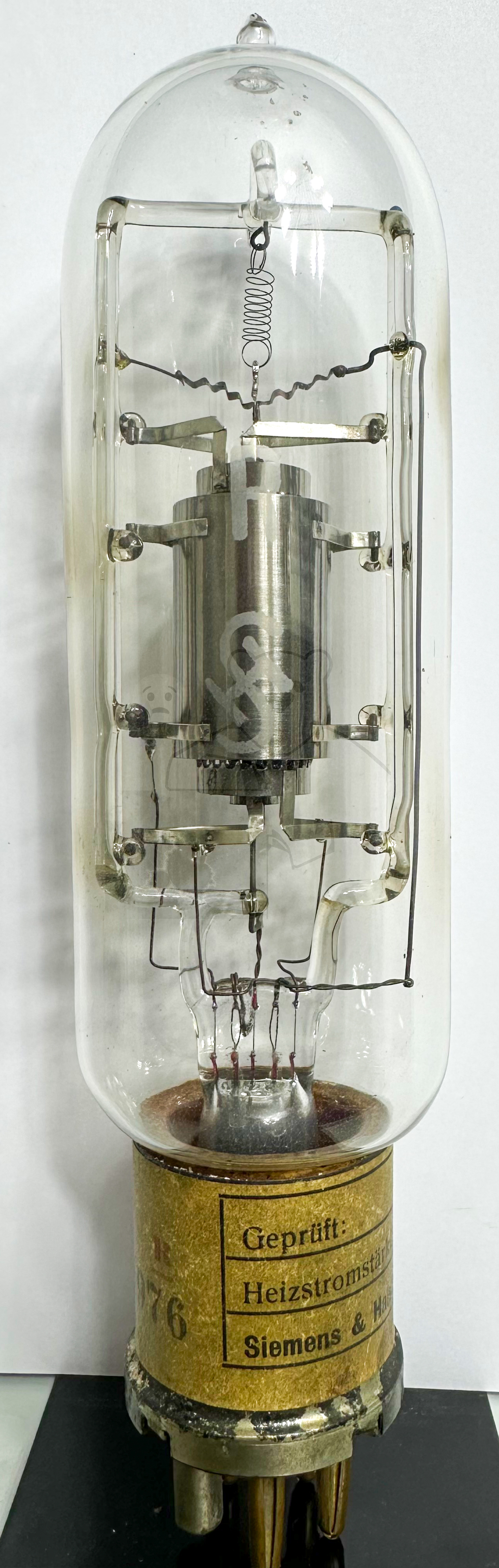 Röhre R #6879 Bild 1