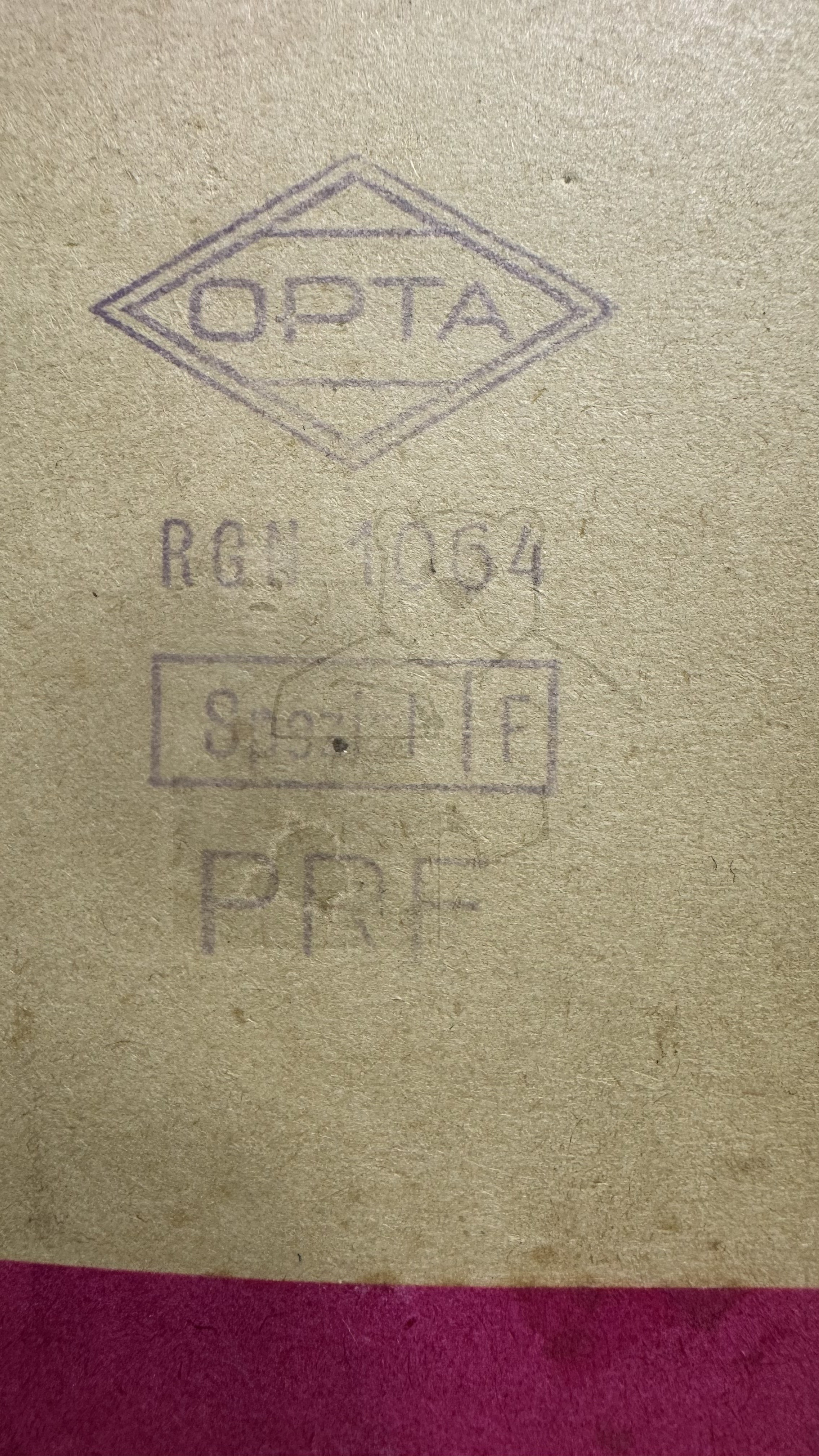 Röhre RGN1064 Spez F #3631 Verpackung Bild 1