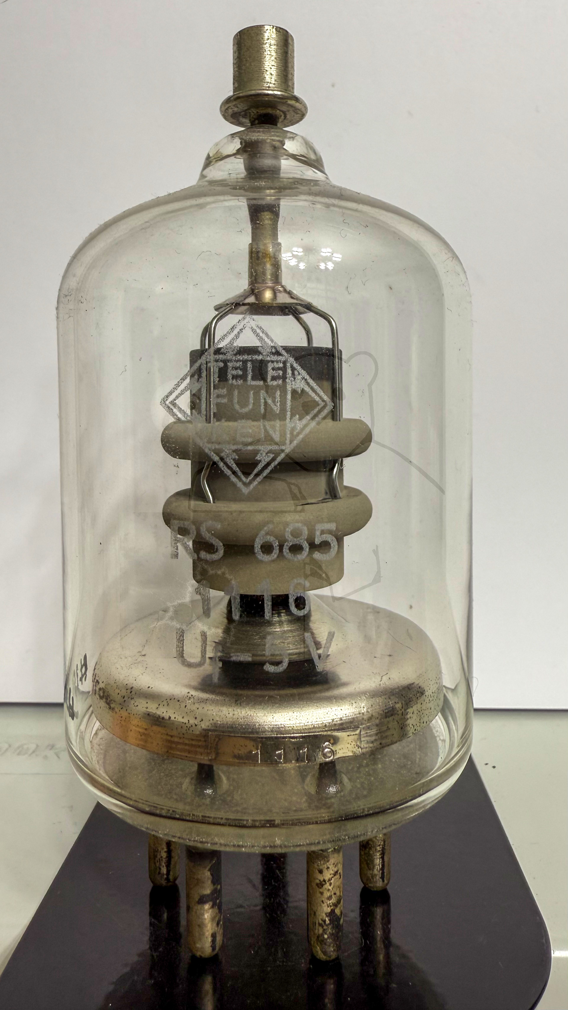 Röhre RS685 #3504 Bild 1