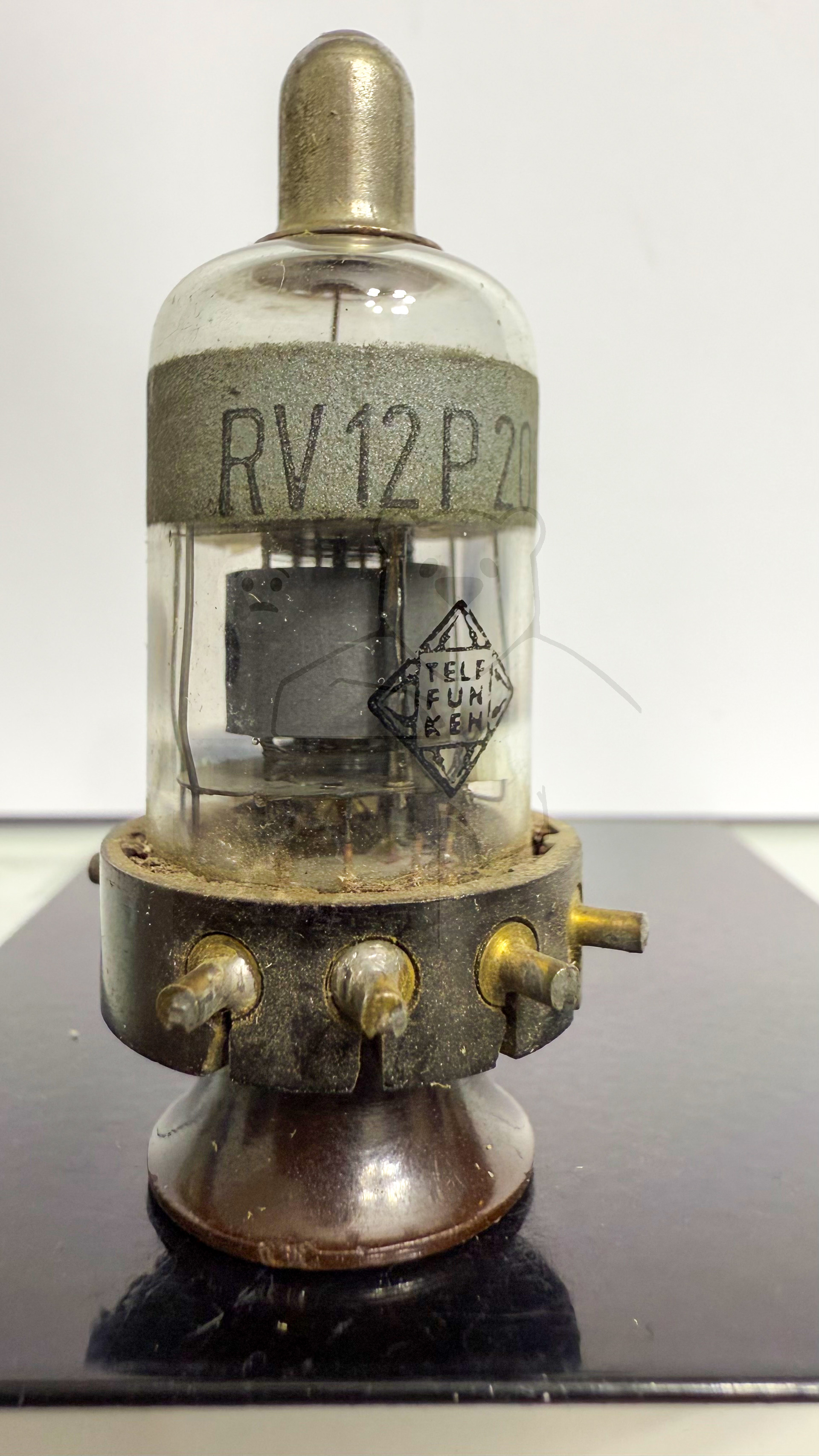 Röhre RV12P2000 #4636 Bild 1
