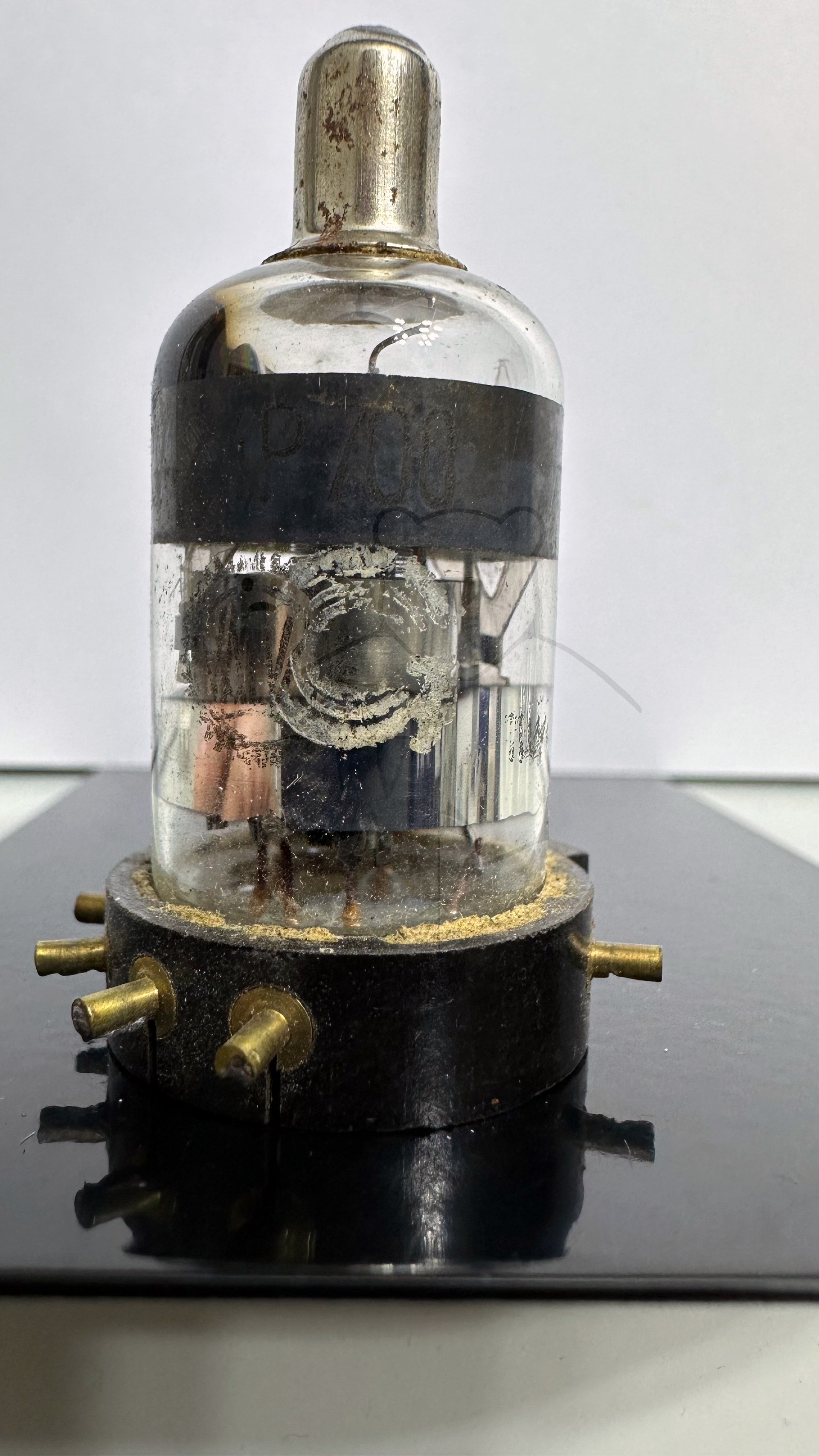 Röhre RV2,4P700 #4691 Bild 1