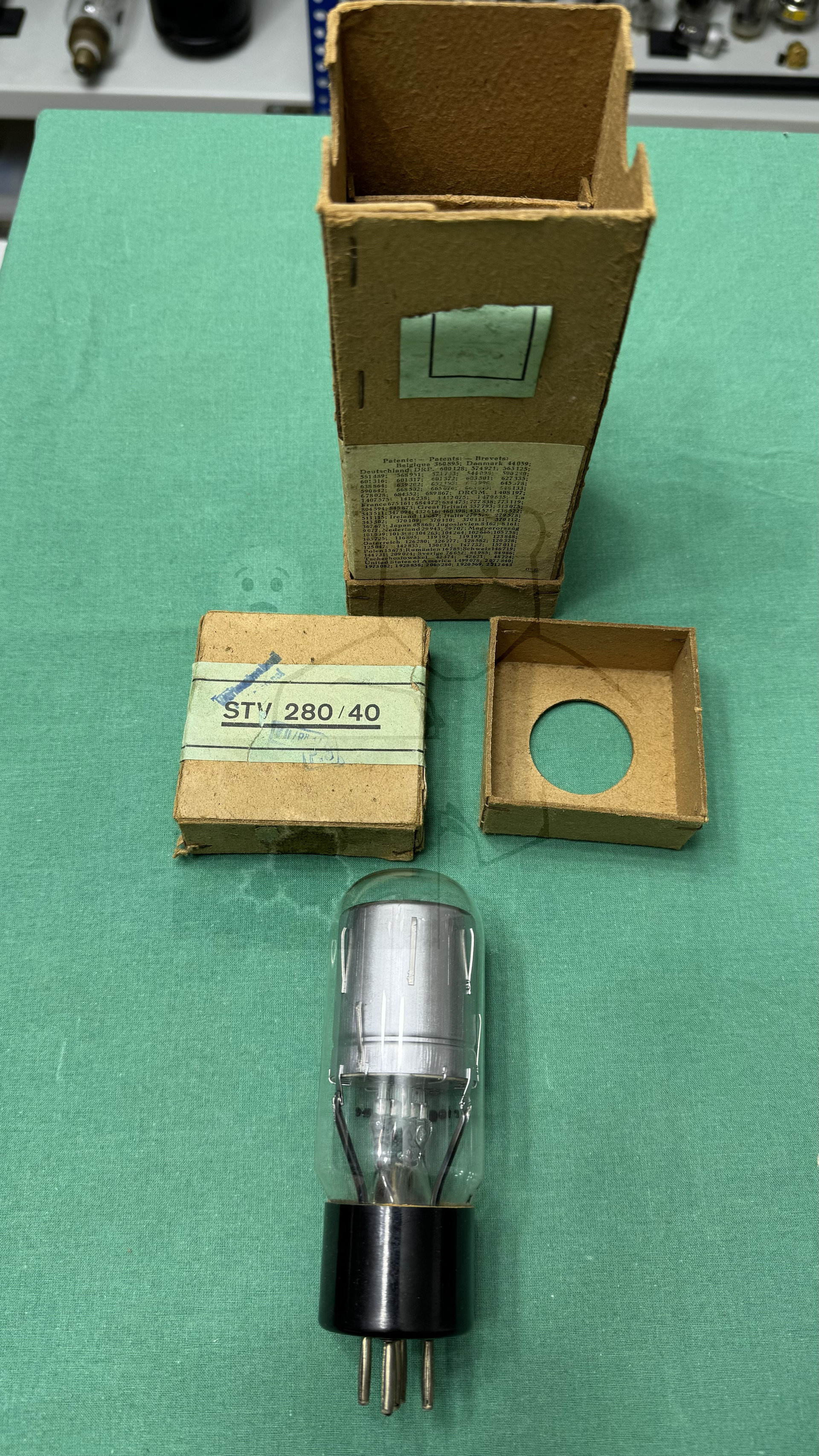 Röhre STV280-40 #4757 Verpackung Bild 1